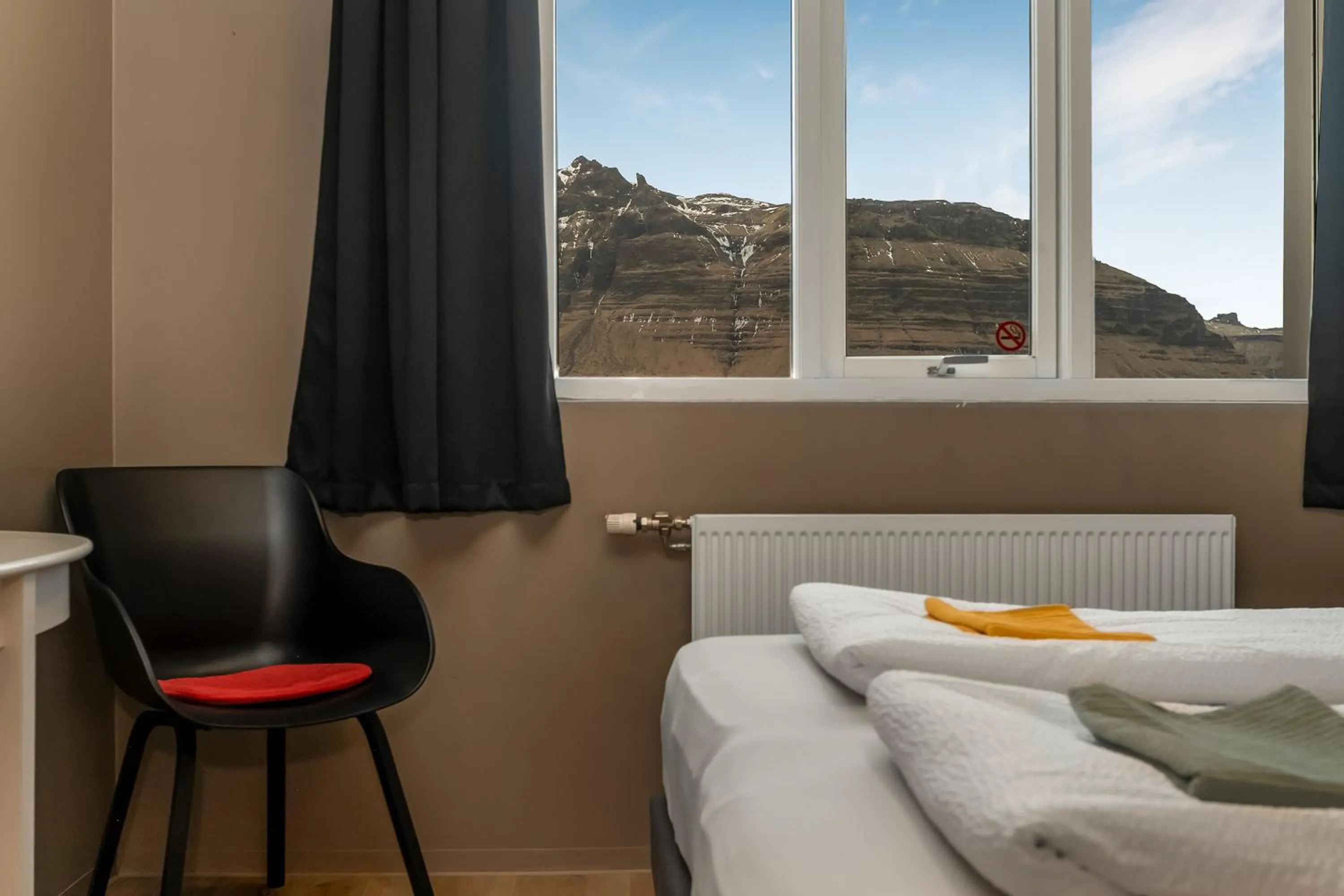 Bed in Stöð Guesthouse and apartments