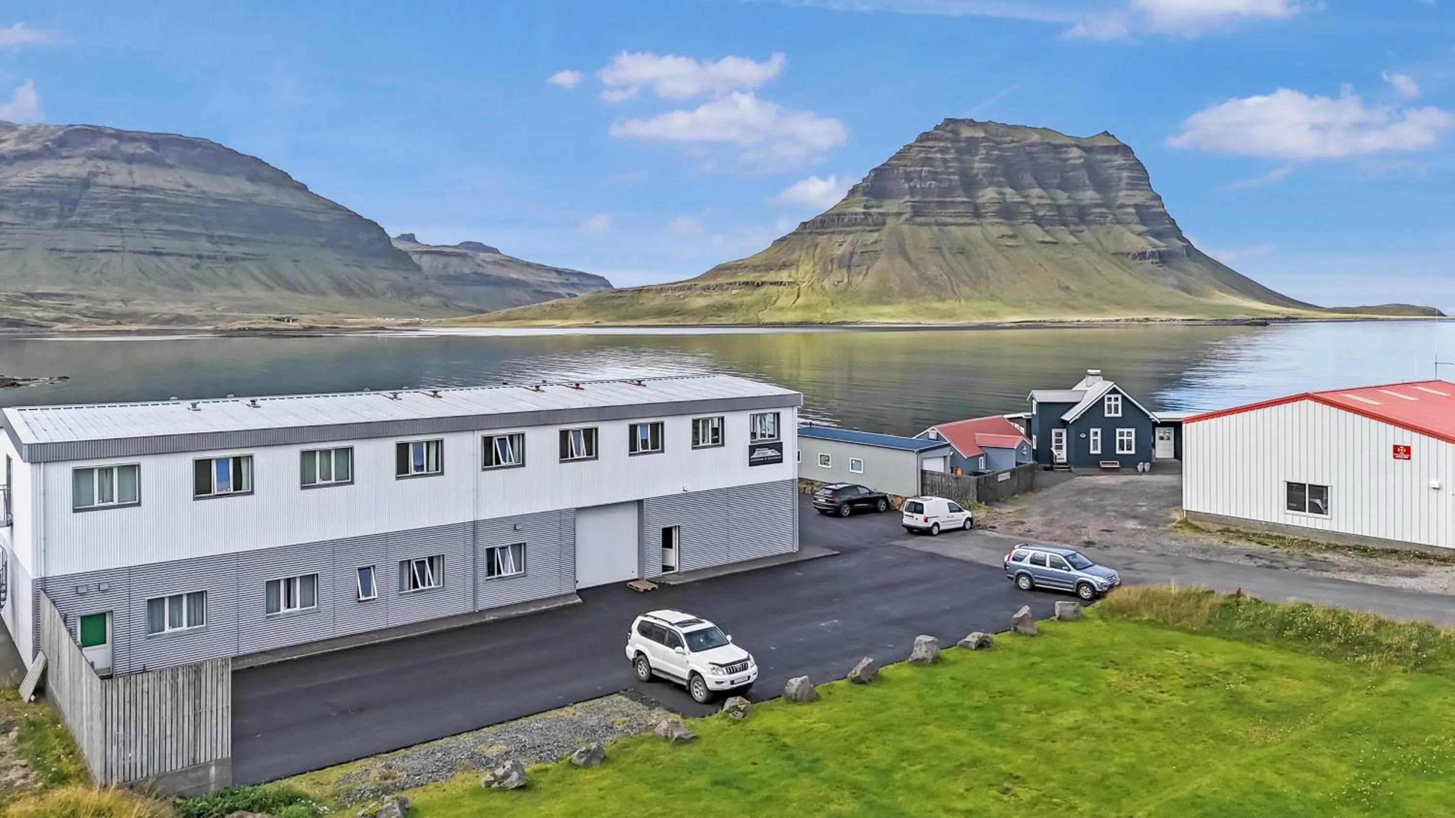 Property building in Stöð Guesthouse and apartments