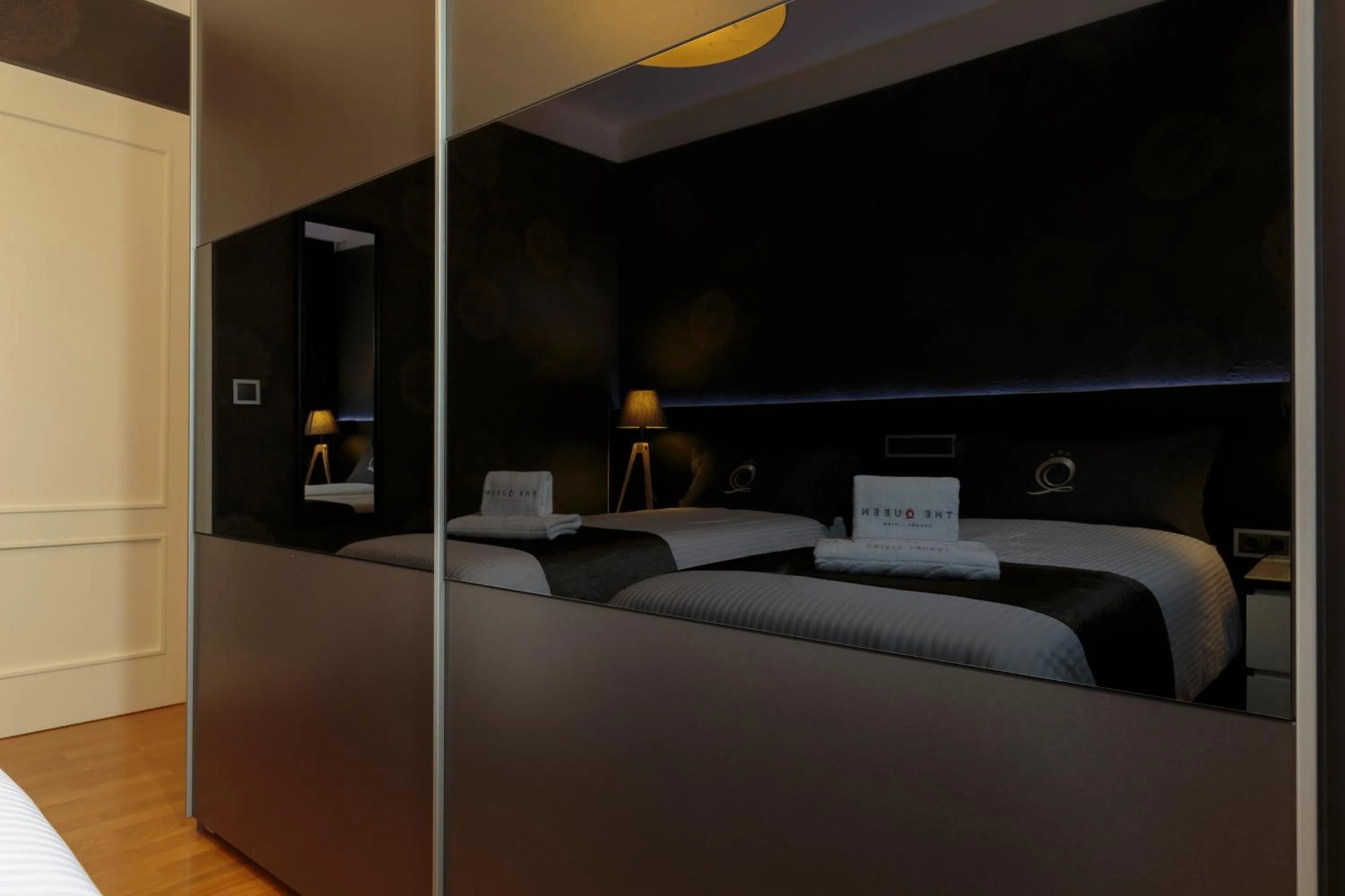 Bedroom, Bed in The Queen Luxury Apartments - Villa Giada