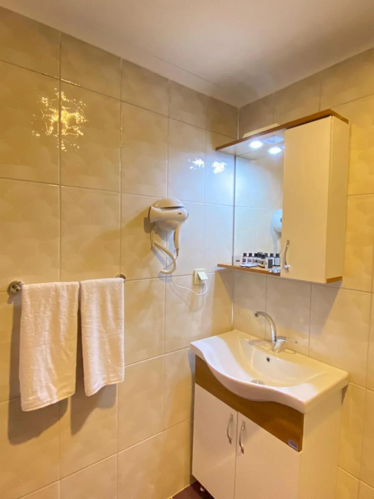 Shower in Dream Town Hotel&Restaurant