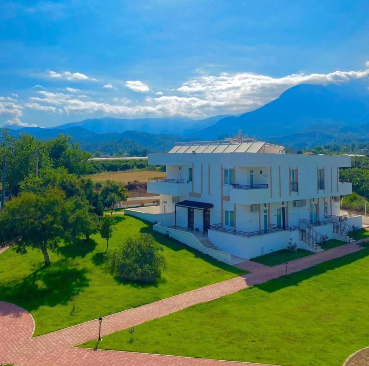 Garden in Dream Town Hotel&Restaurant