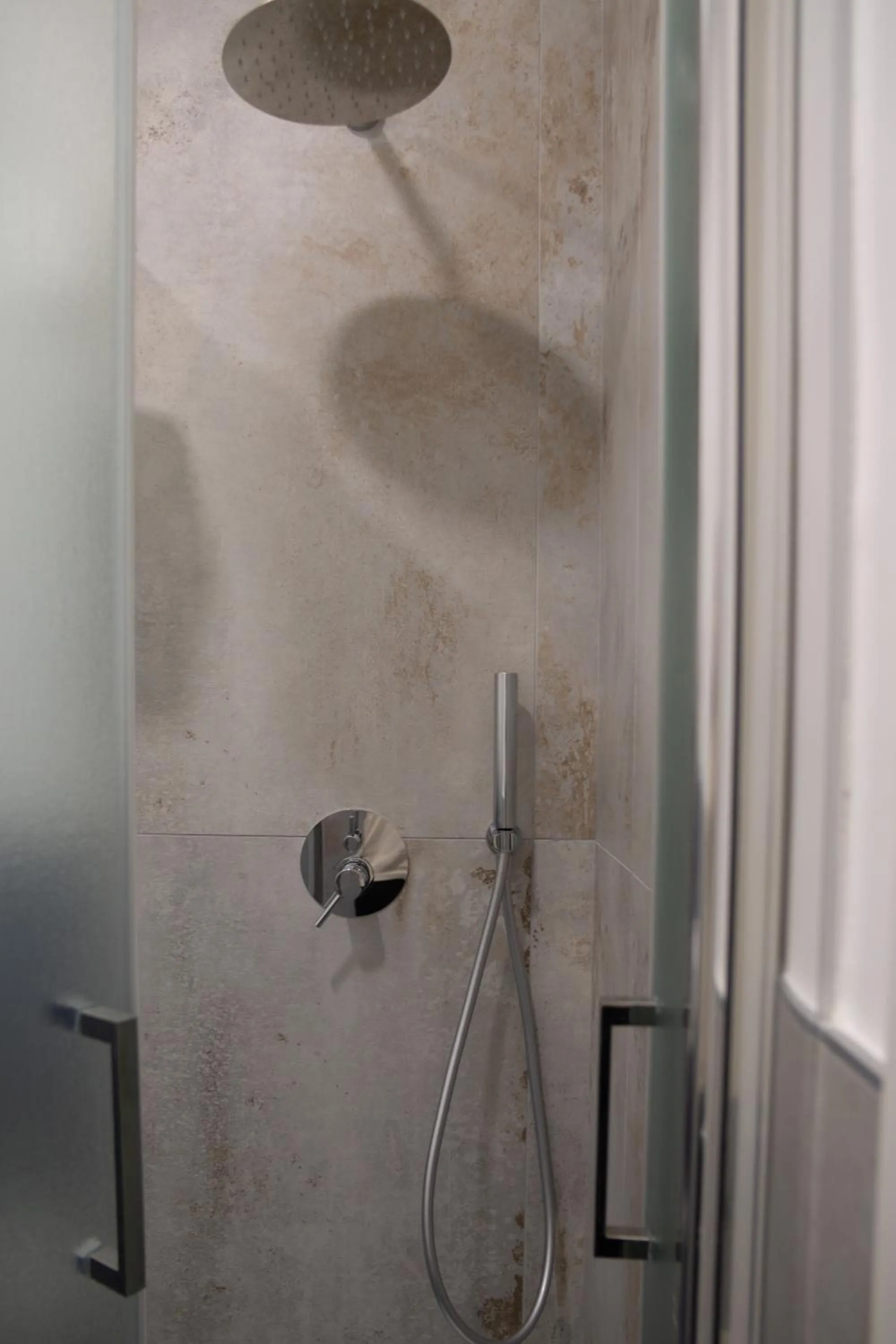 Shower in Palazzo Cappuccini Art Relais