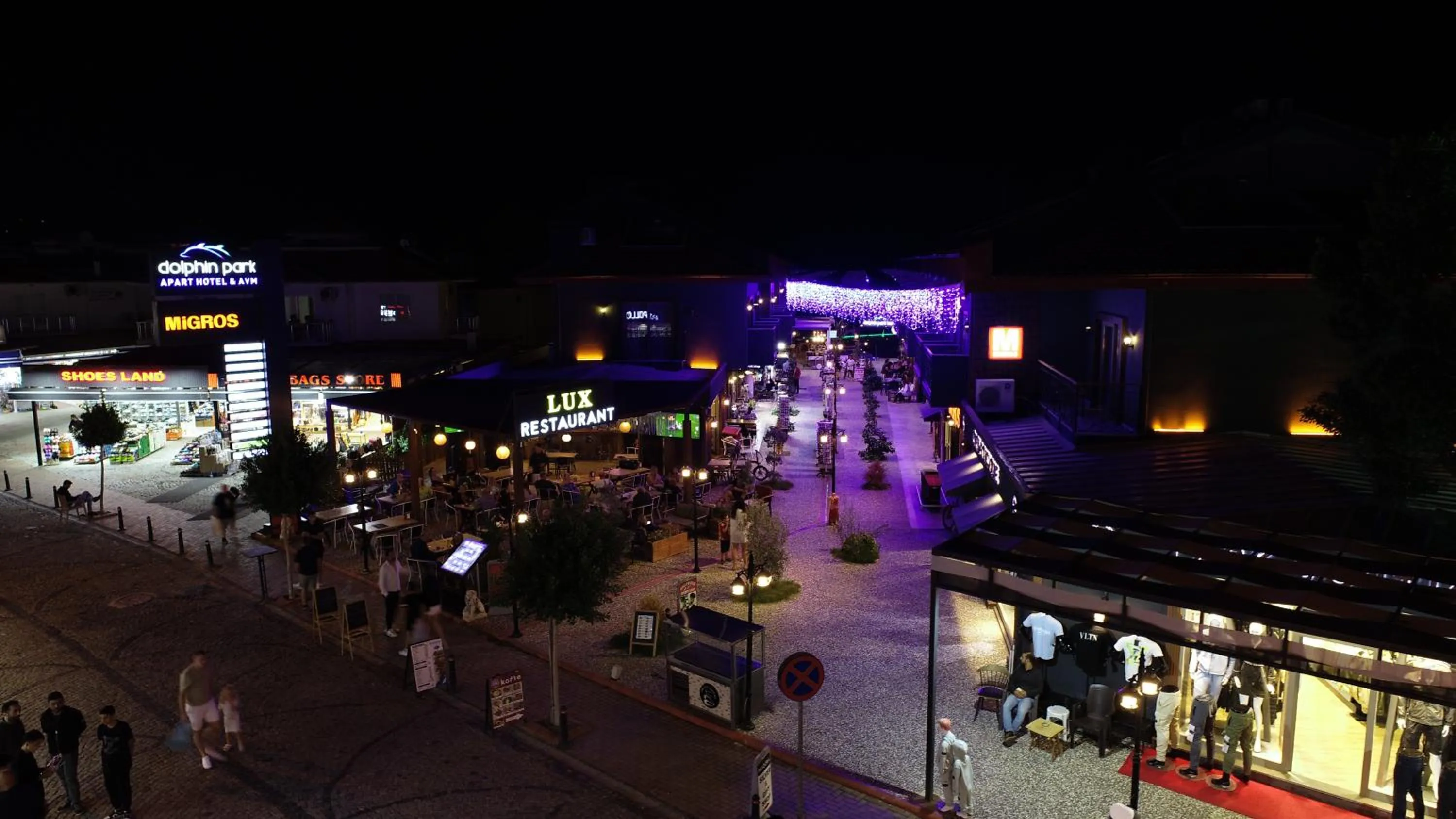 Property building in Dolphin Park Hotel