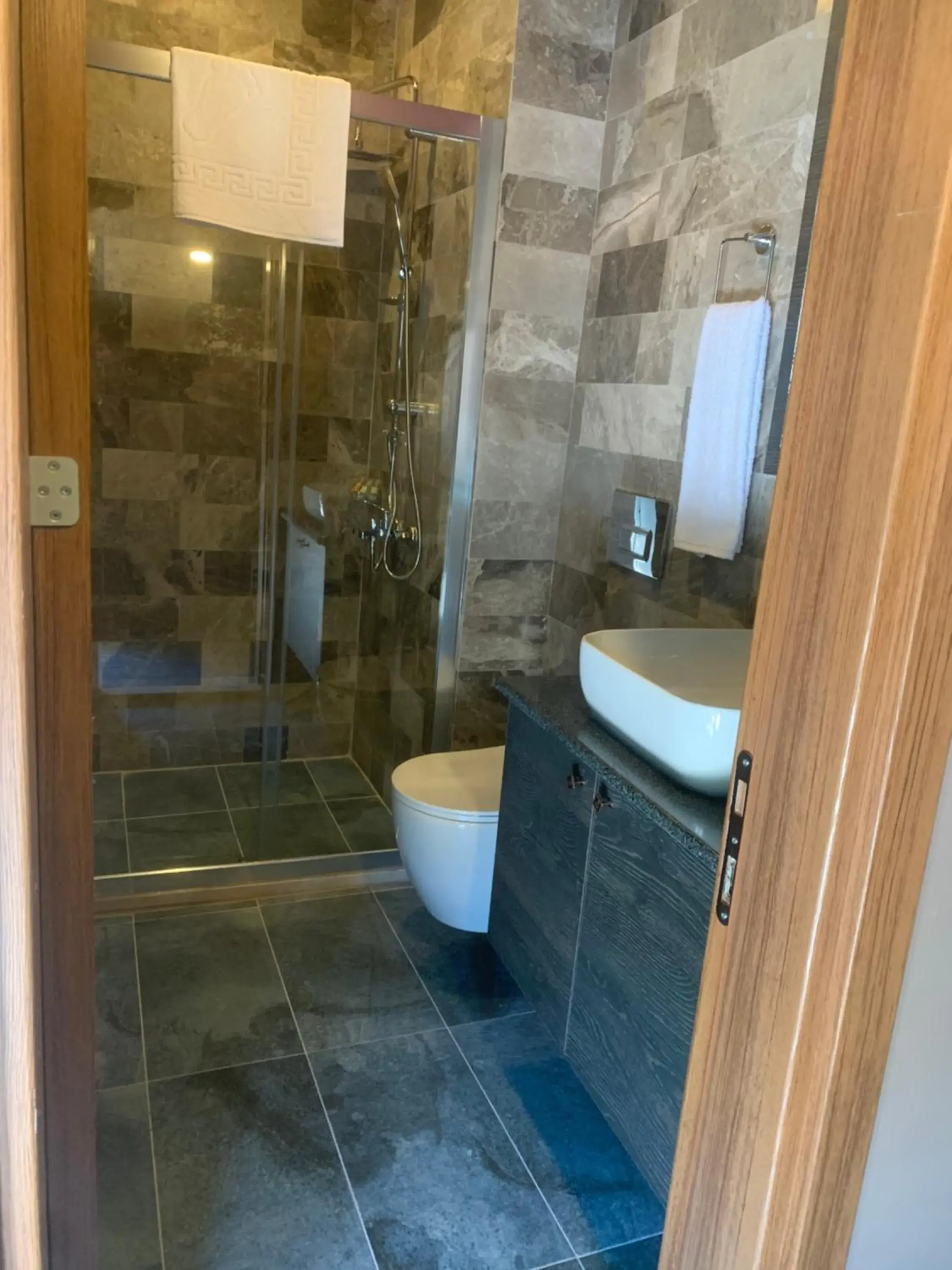 Budget Double or Twin Room in Dolphin Park Hotel Budget Double or Twin Room in Dolphin Park Hotel