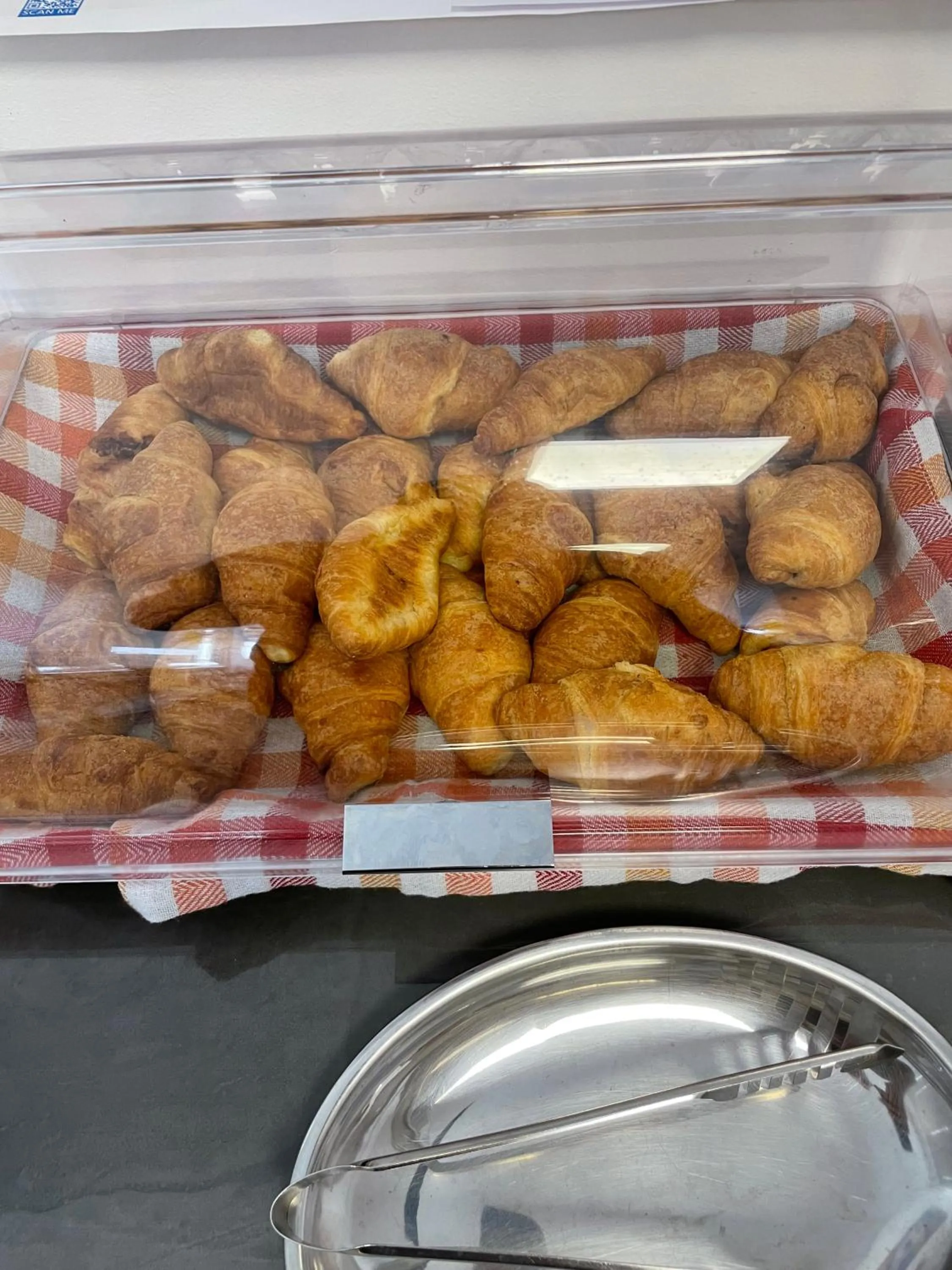 Breakfast in Coralli Beach Hotel