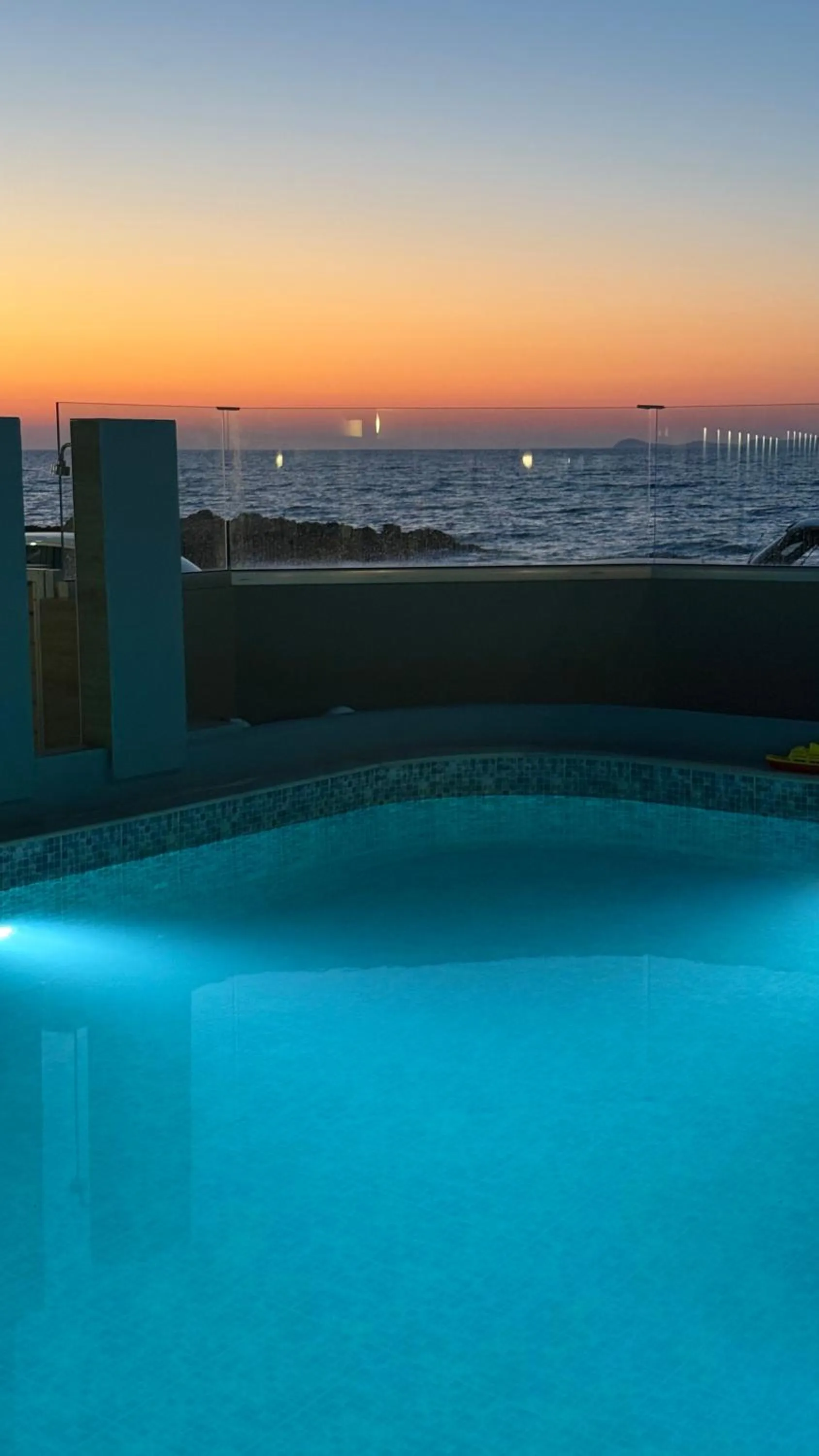 Swimming pool in Coralli Beach Hotel