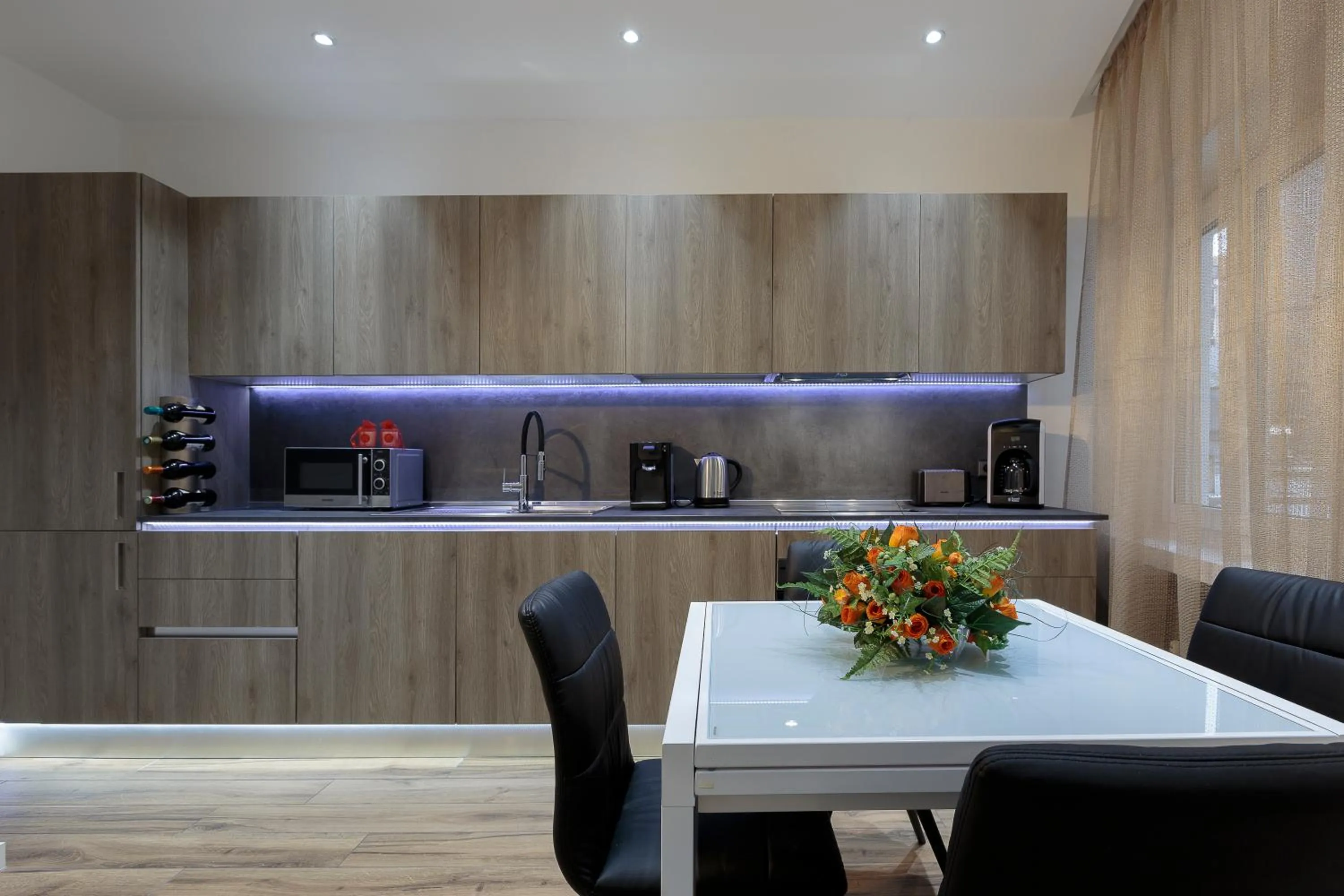 Kitchen or kitchenette in The Queen Luxury Apartments - Villa Liberty