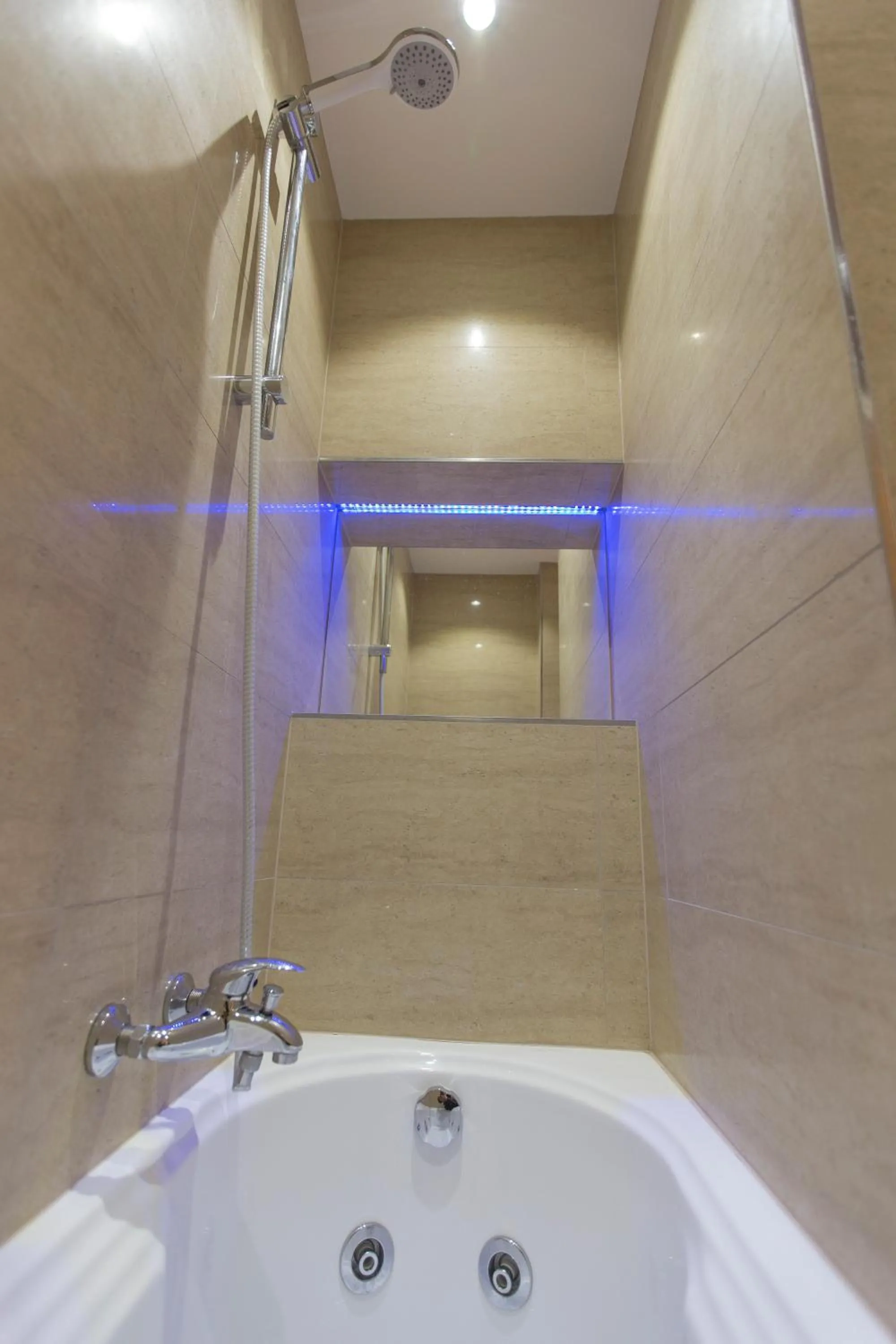 Bath in The Queen Luxury Apartments - Villa Liberty