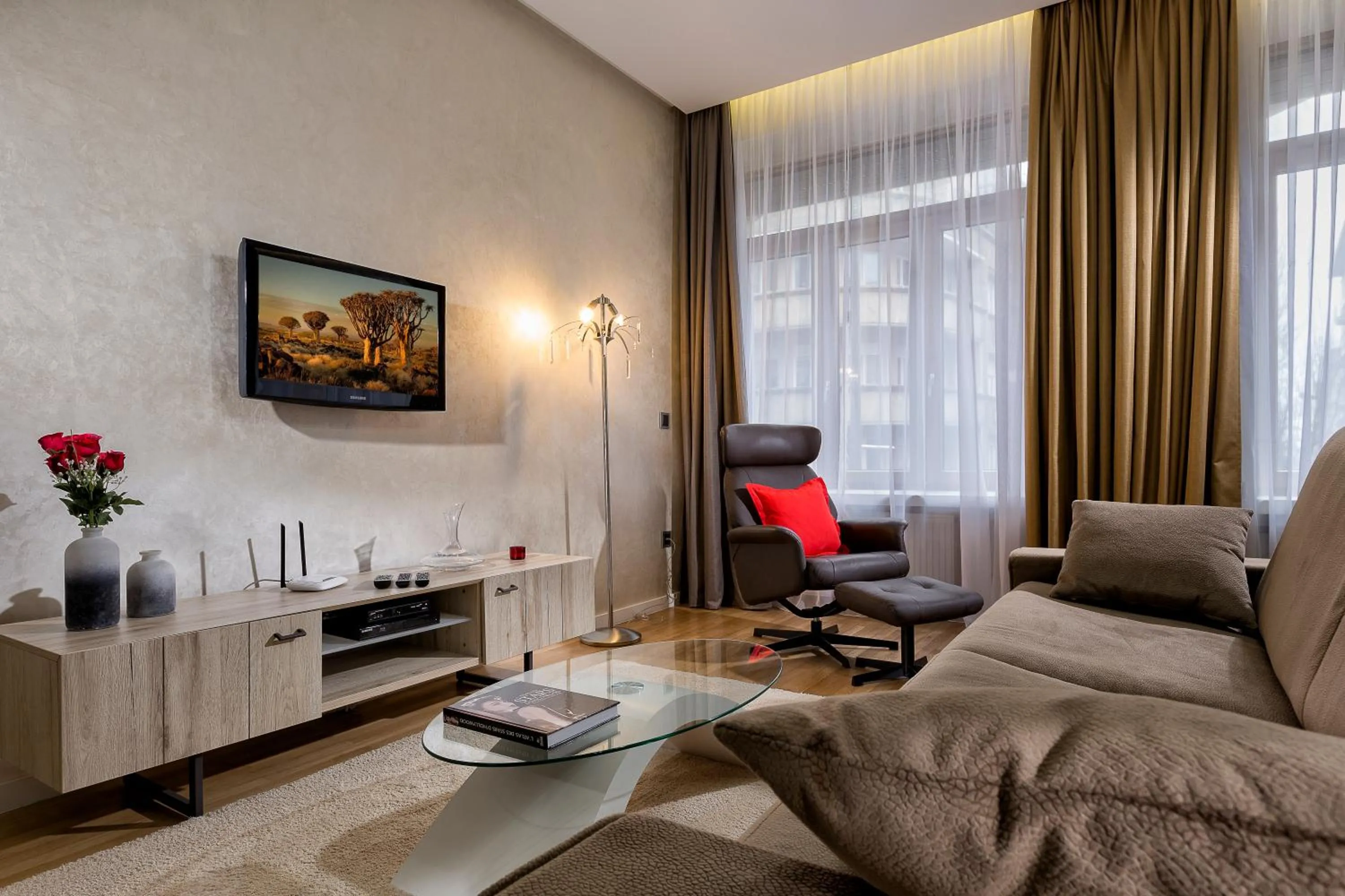 TV and multimedia in The Queen Luxury Apartments - Villa Liberty