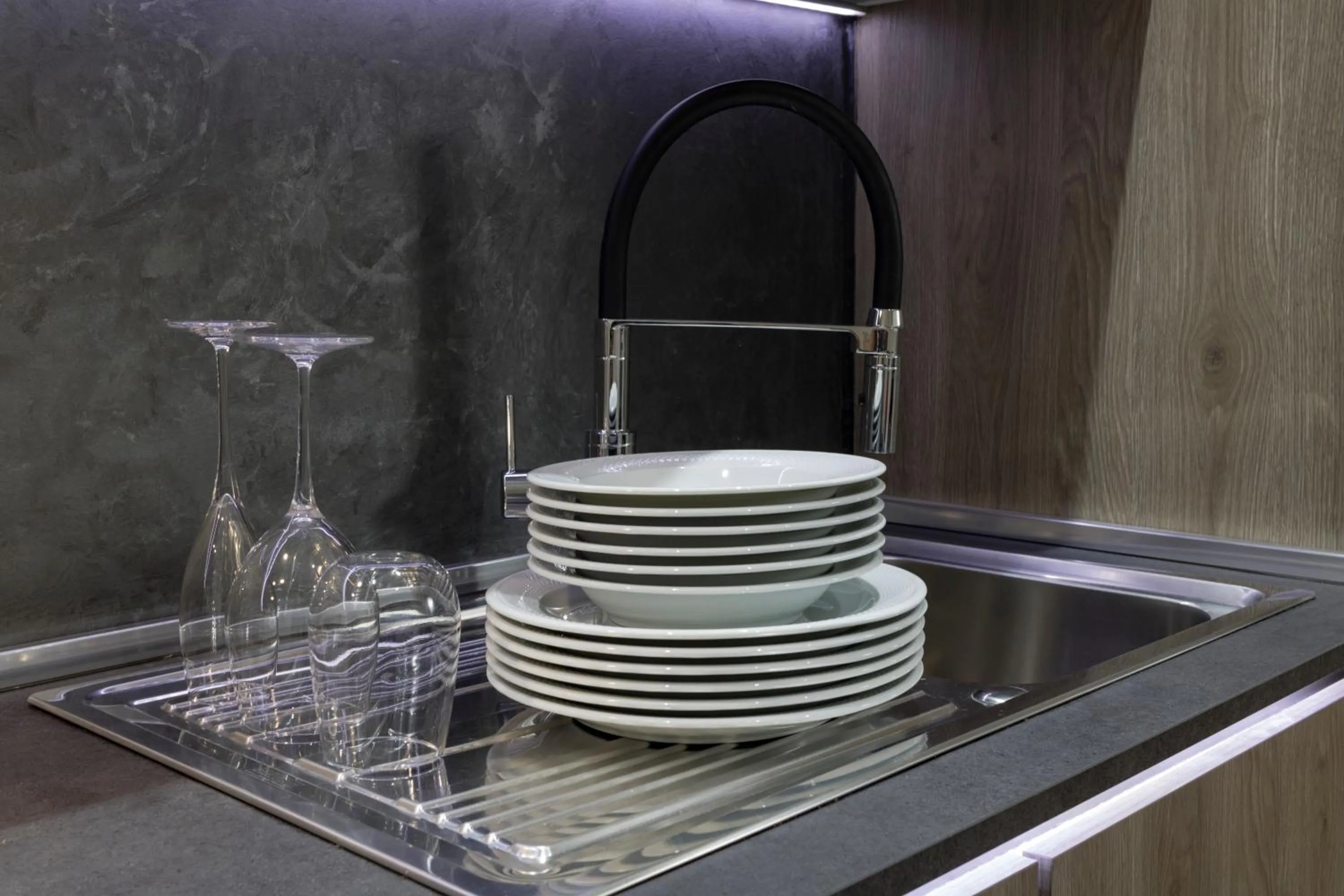 Kitchen or kitchenette in The Queen Luxury Apartments - Villa Liberty