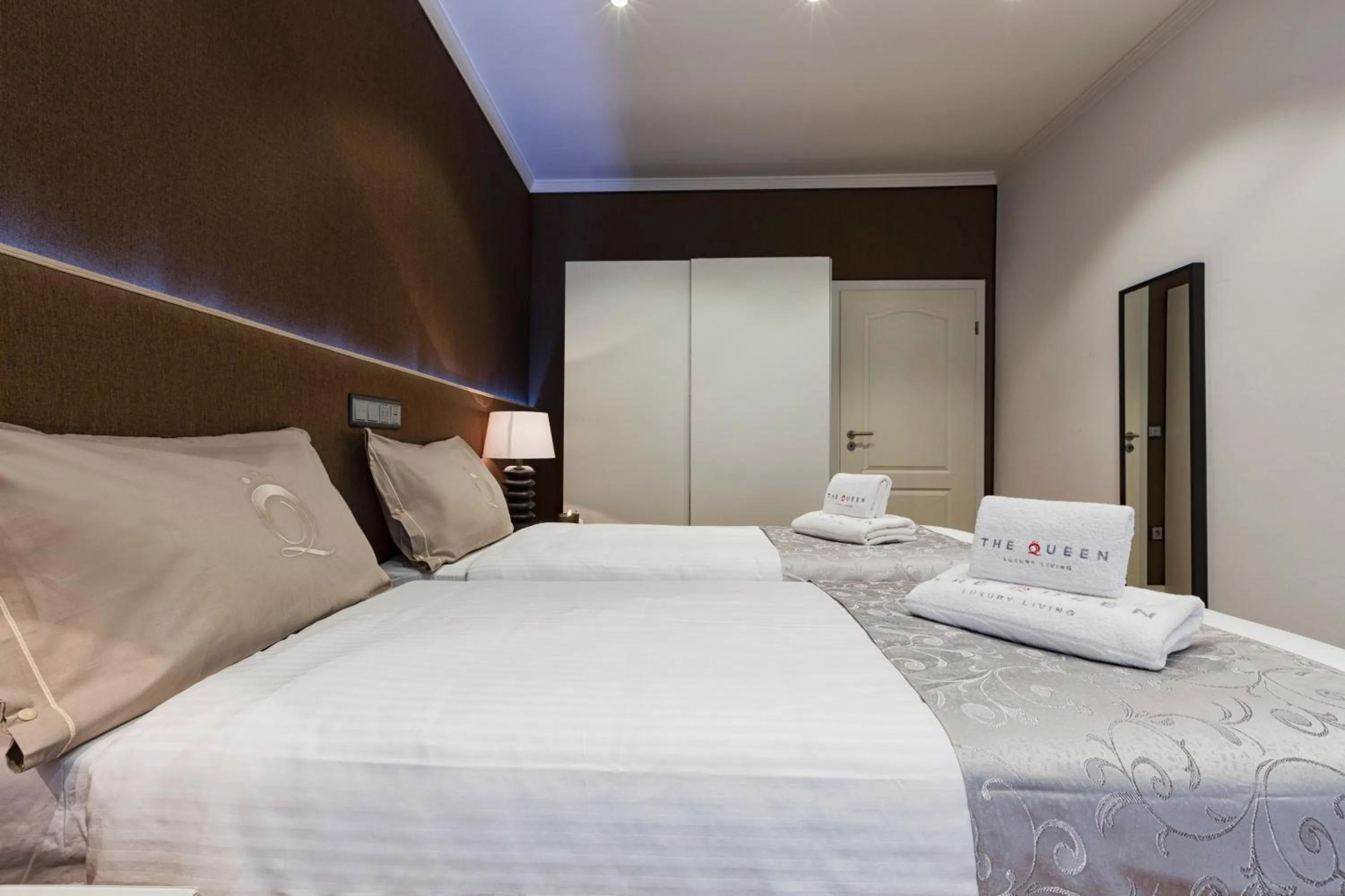 Bedroom, Bed in The Queen Luxury Apartments - Villa Liberty