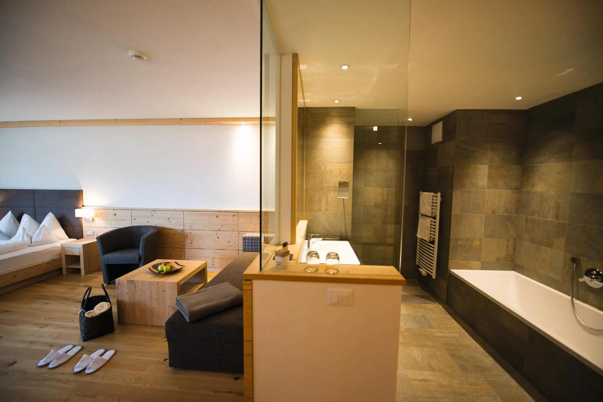 Photo of the whole room, Bed in Hotel Fischer