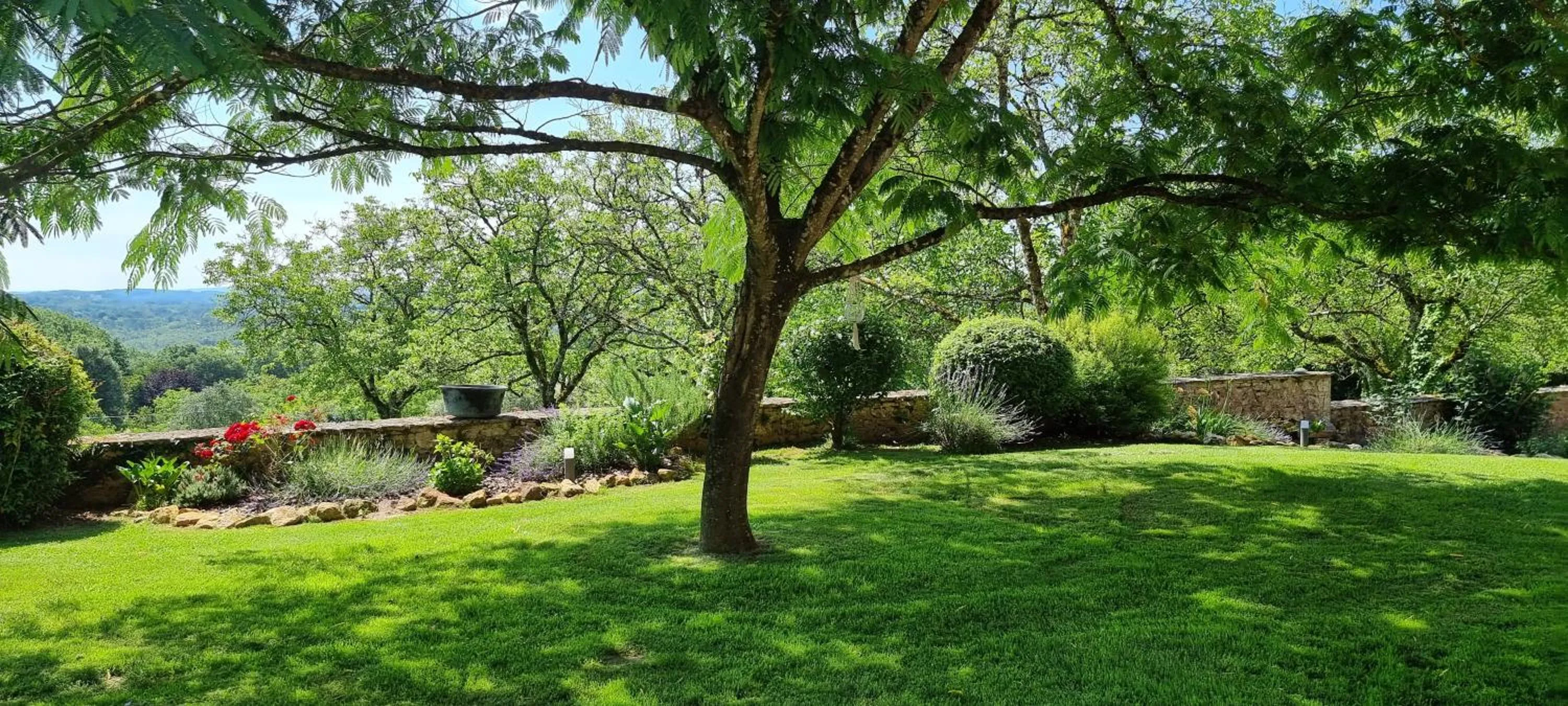 Garden in Le Clos de la Tour