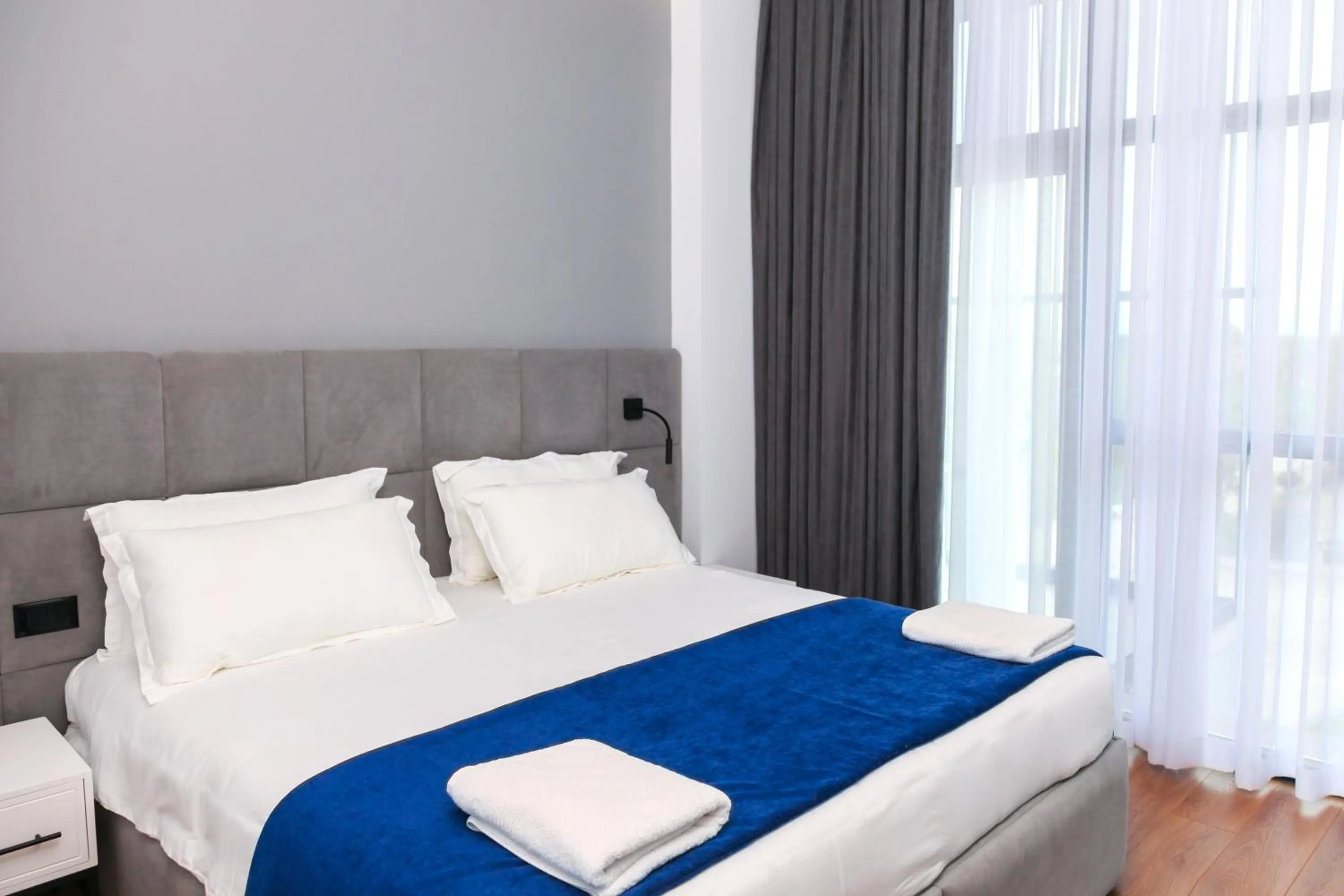 Photo of the whole room, Bed in N Hotel BY NOSHI