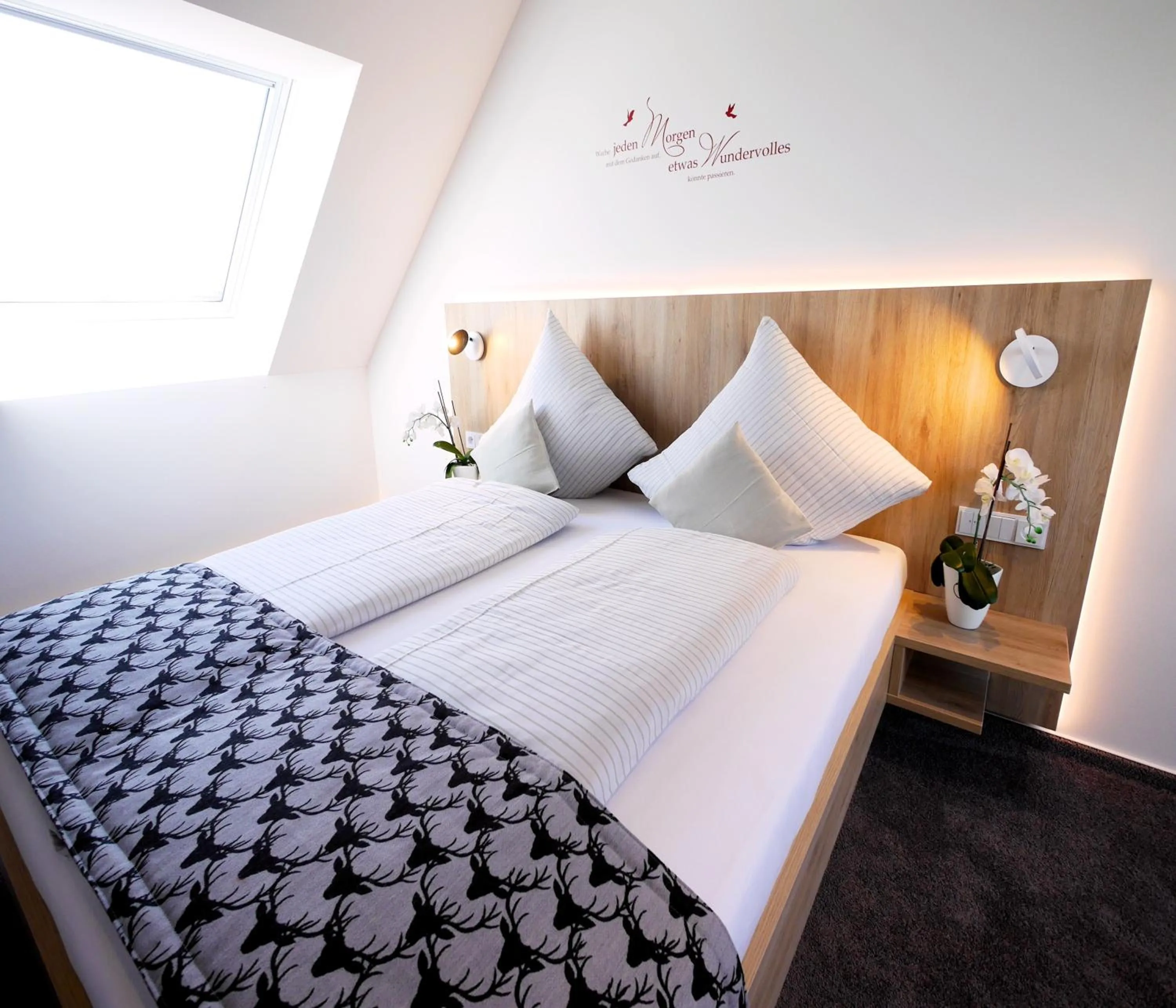 Bed in Kohlers Hotel Engel