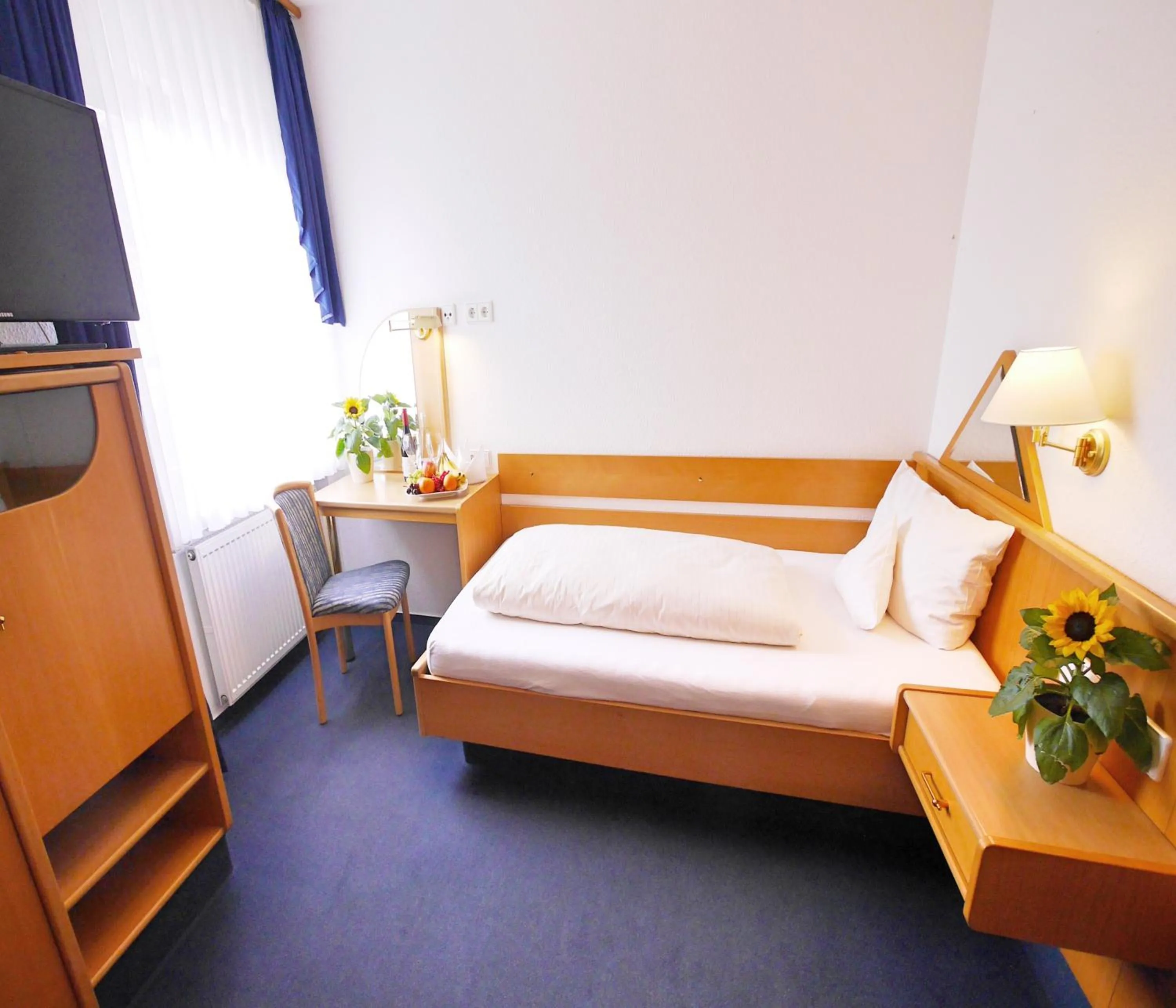 Bed in Kohlers Hotel Engel