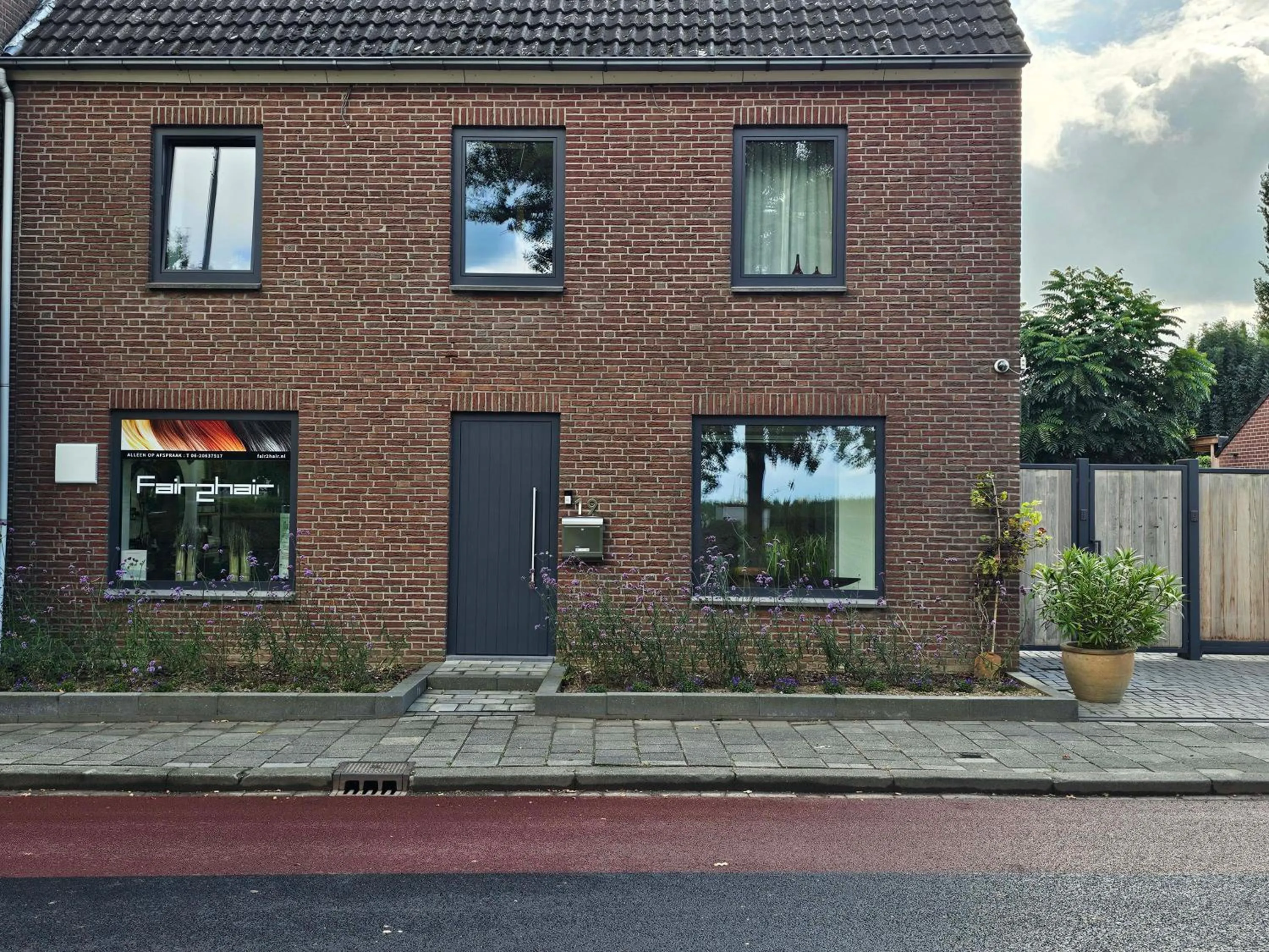 Property building in Vida Verde