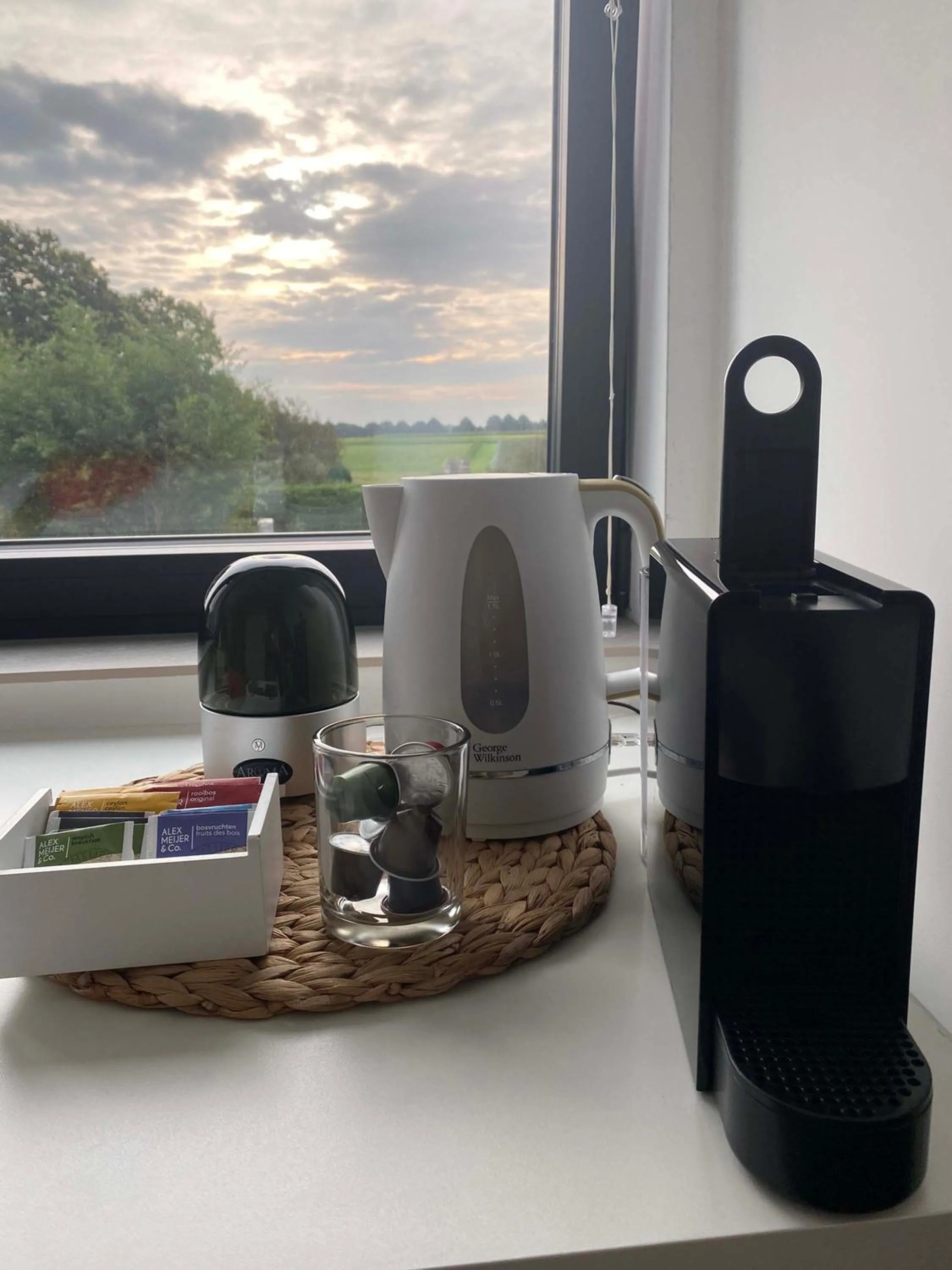 Coffee/tea facilities in Vida Verde