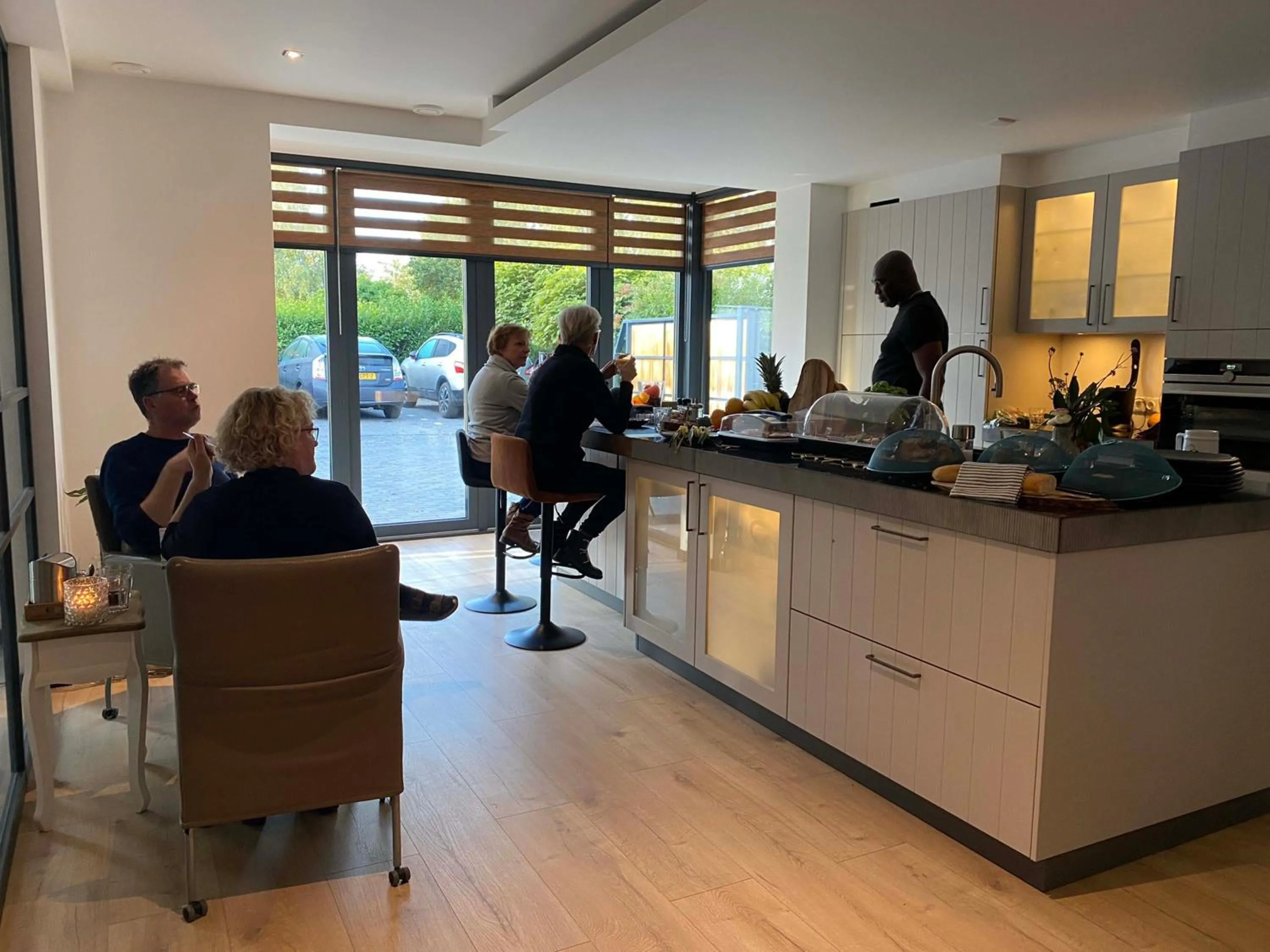 People in Vida Verde