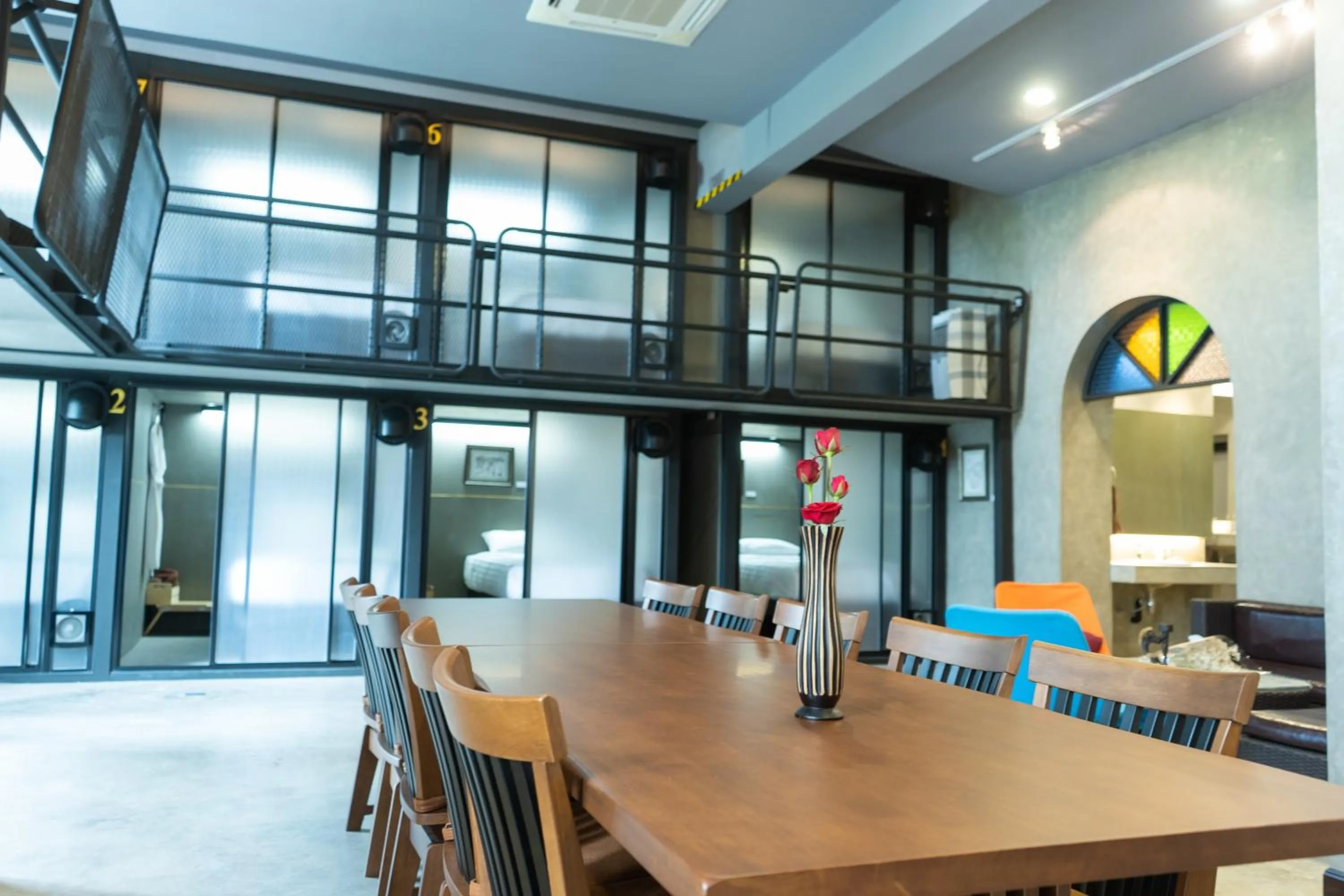 Communal lounge/ TV room in Third Rock Hostel