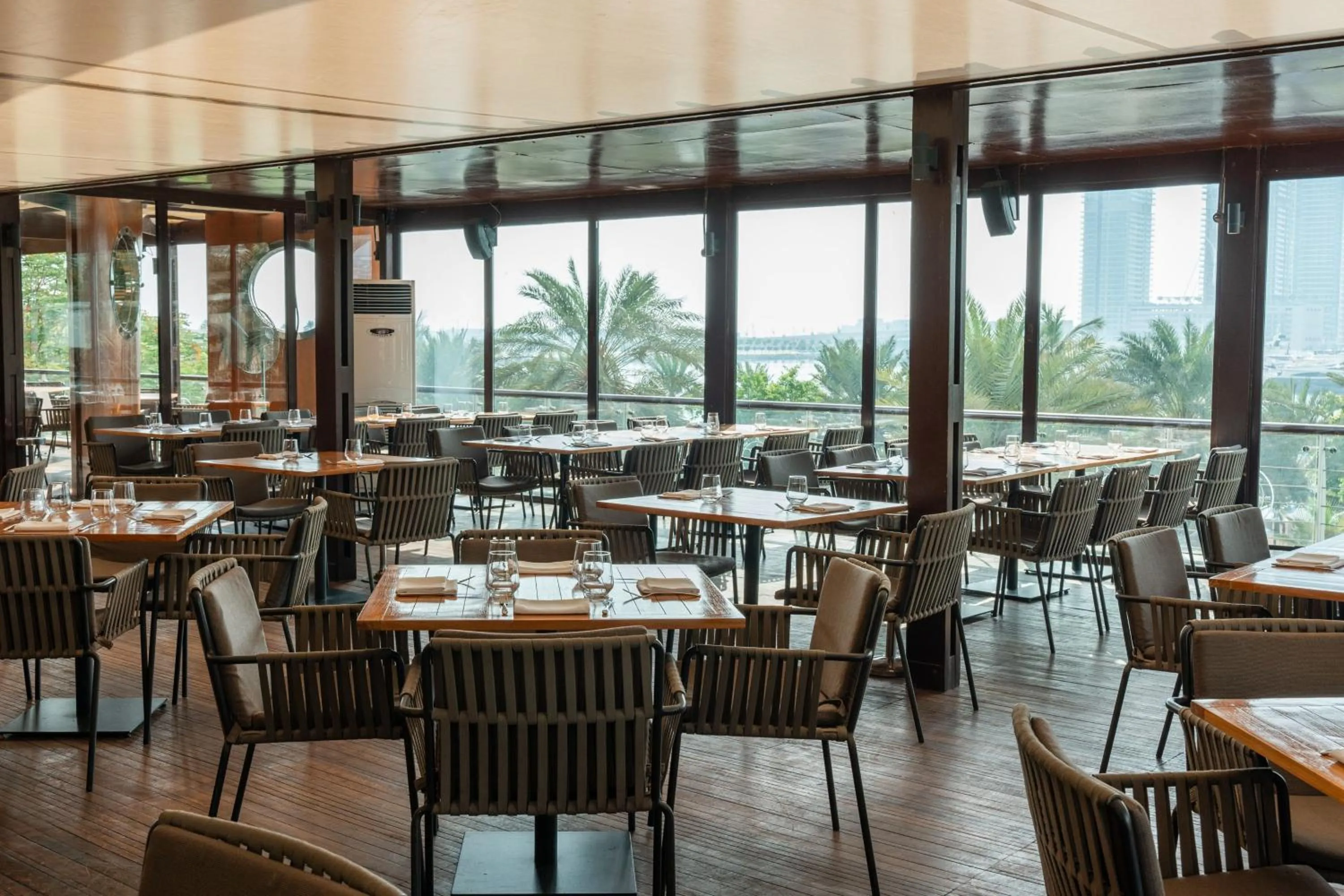 Restaurant/places to eat in The Westin Dubai Mina Seyahi Beach Resort and Waterpark