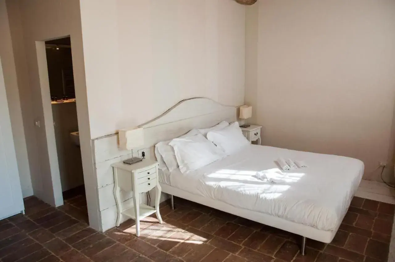 Triple Room with Terrace in Relais Casetta56 Triple Room with Terrace in Relais Casetta56