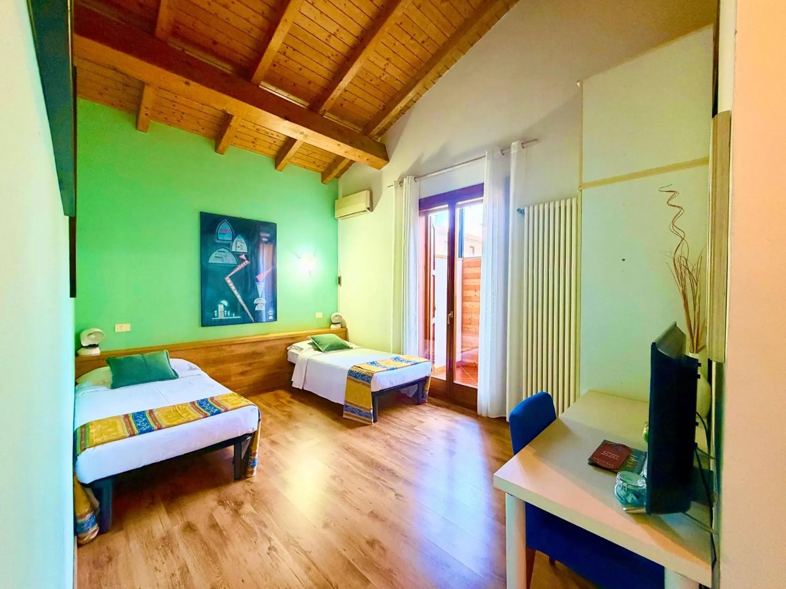 Twin Room - single occupancy in Hotel New Genziana Twin Room - single occupancy in Hotel New Genziana