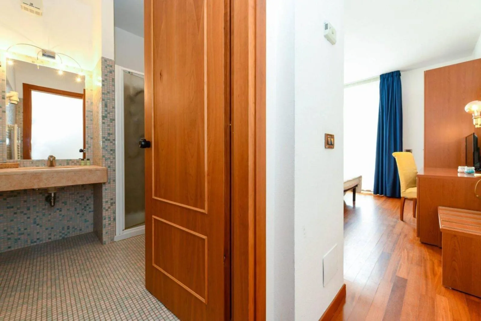 Photo of the whole room in Hotel New Genziana