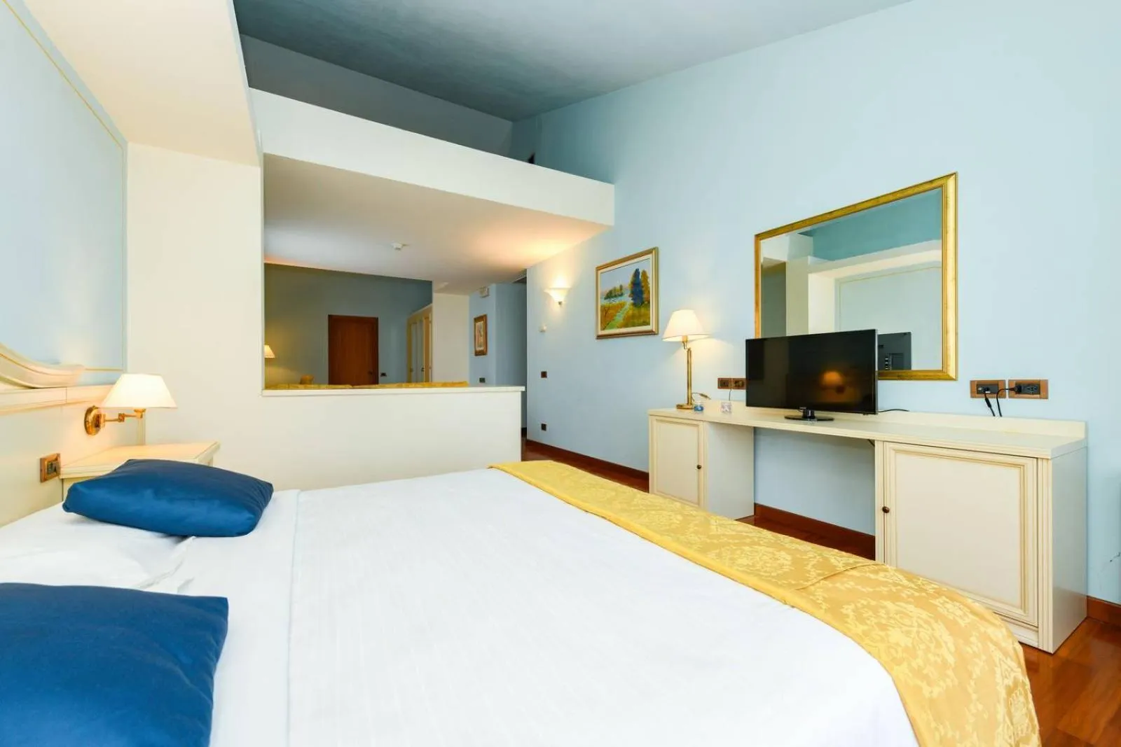 Photo of the whole room, Bed in Hotel New Genziana