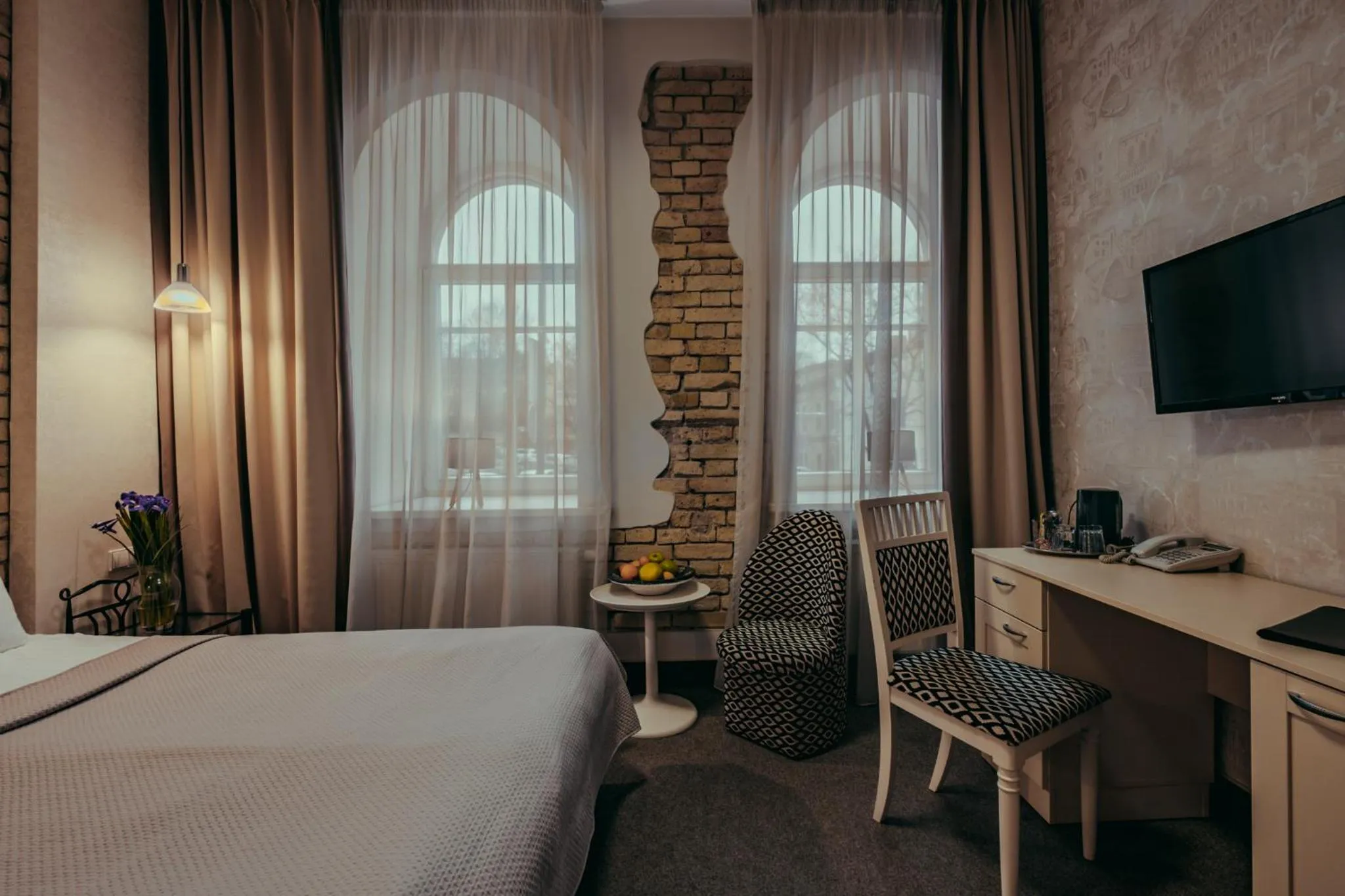 Bed in Moon Garden Old Town Hotel