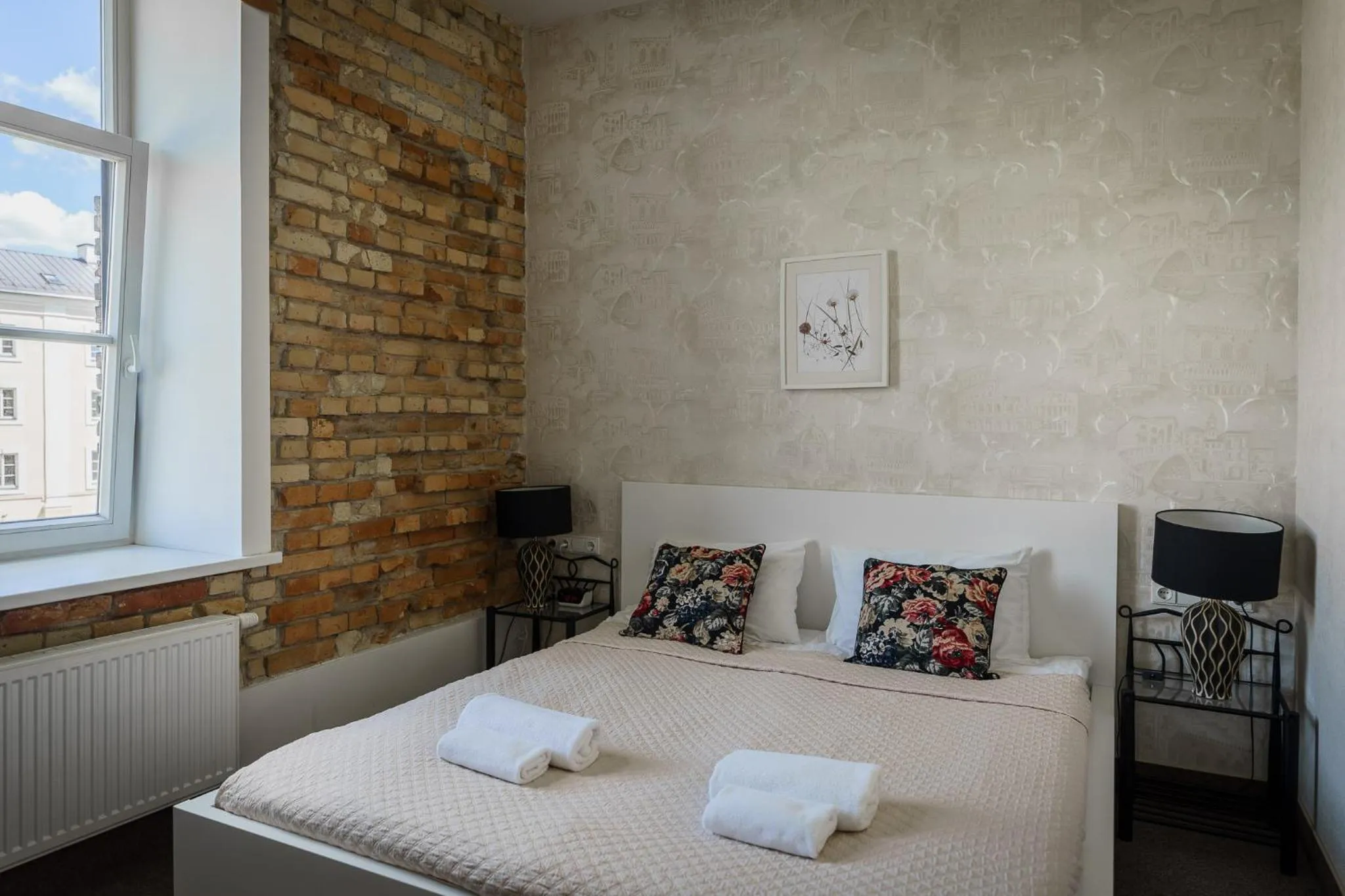 Bed in Moon Garden Old Town Hotel