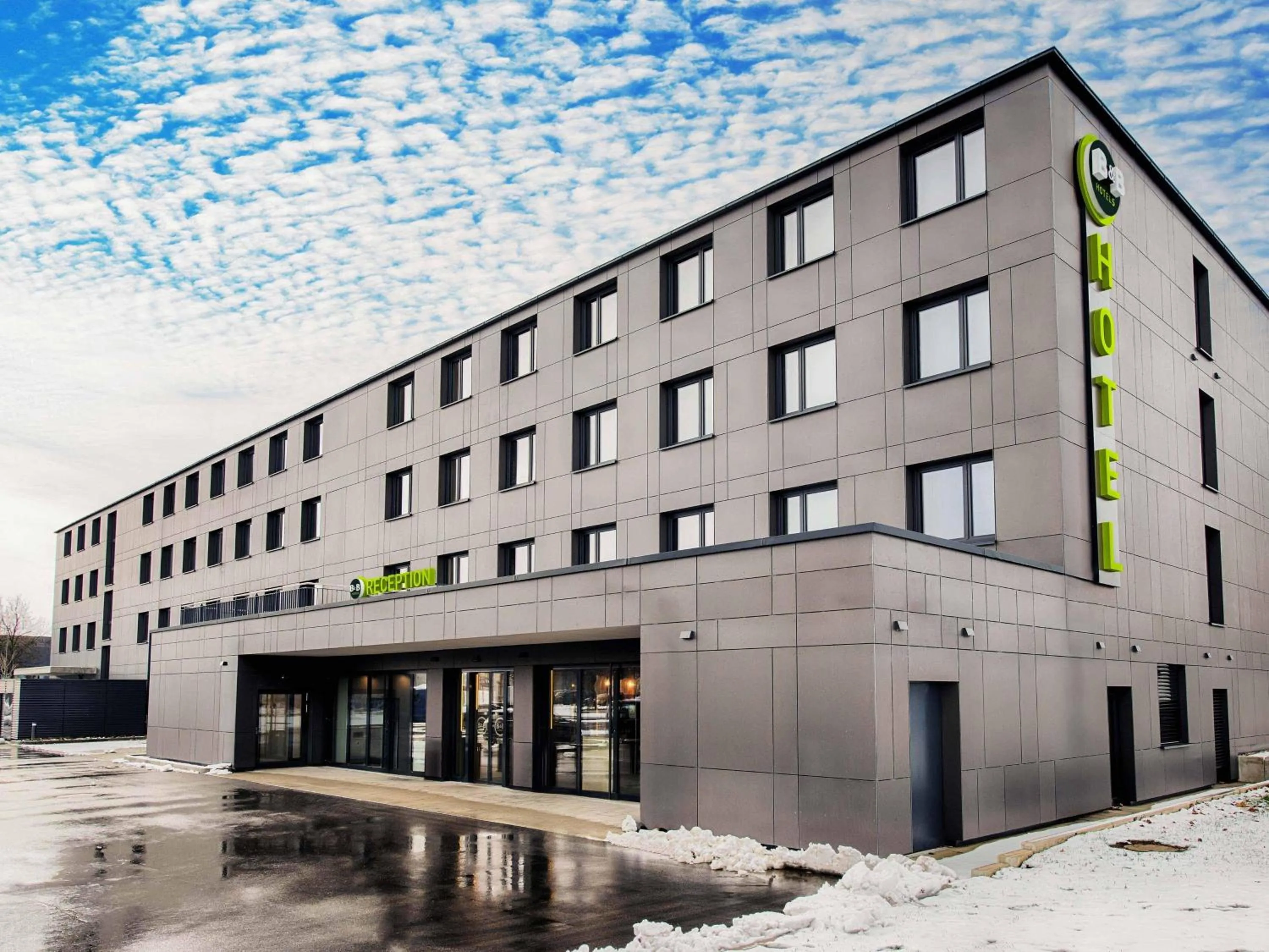 Property building in B&B Hotel Augsburg-West