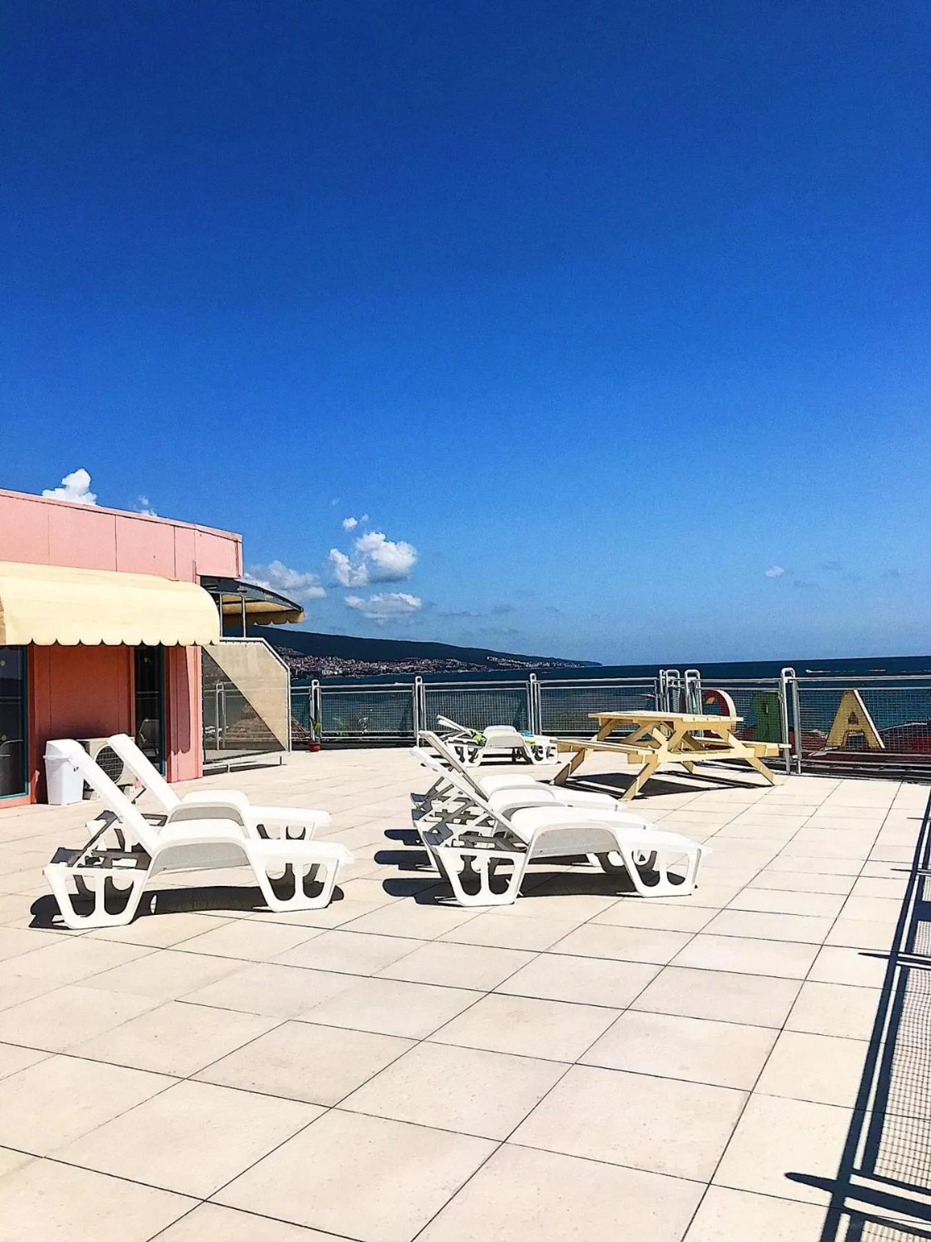 Balcony/Terrace in Hotel Largo Beach