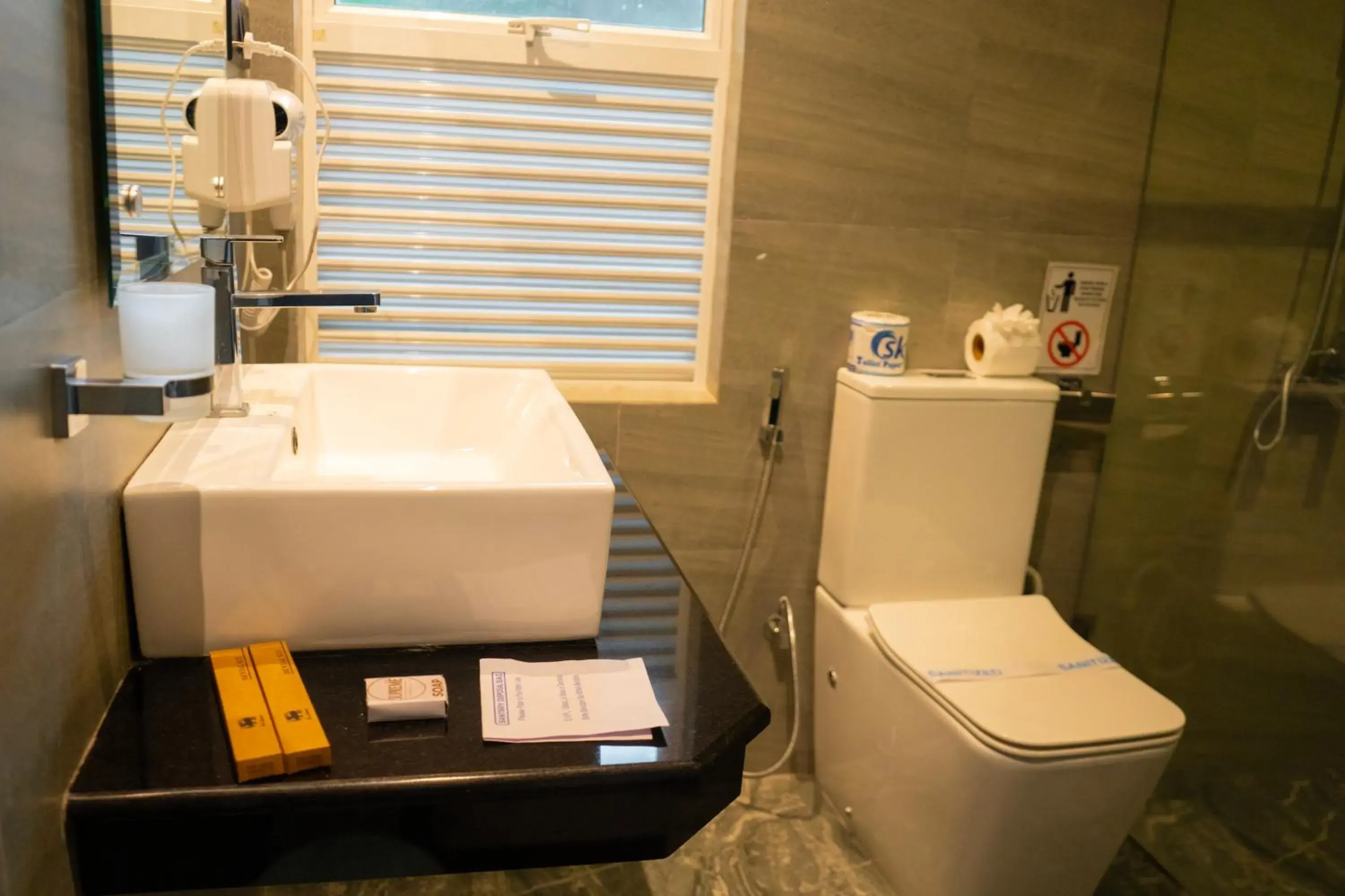 Deluxe Queen Room in Supreme Dambulla Deluxe Queen Room in Supreme Dambulla