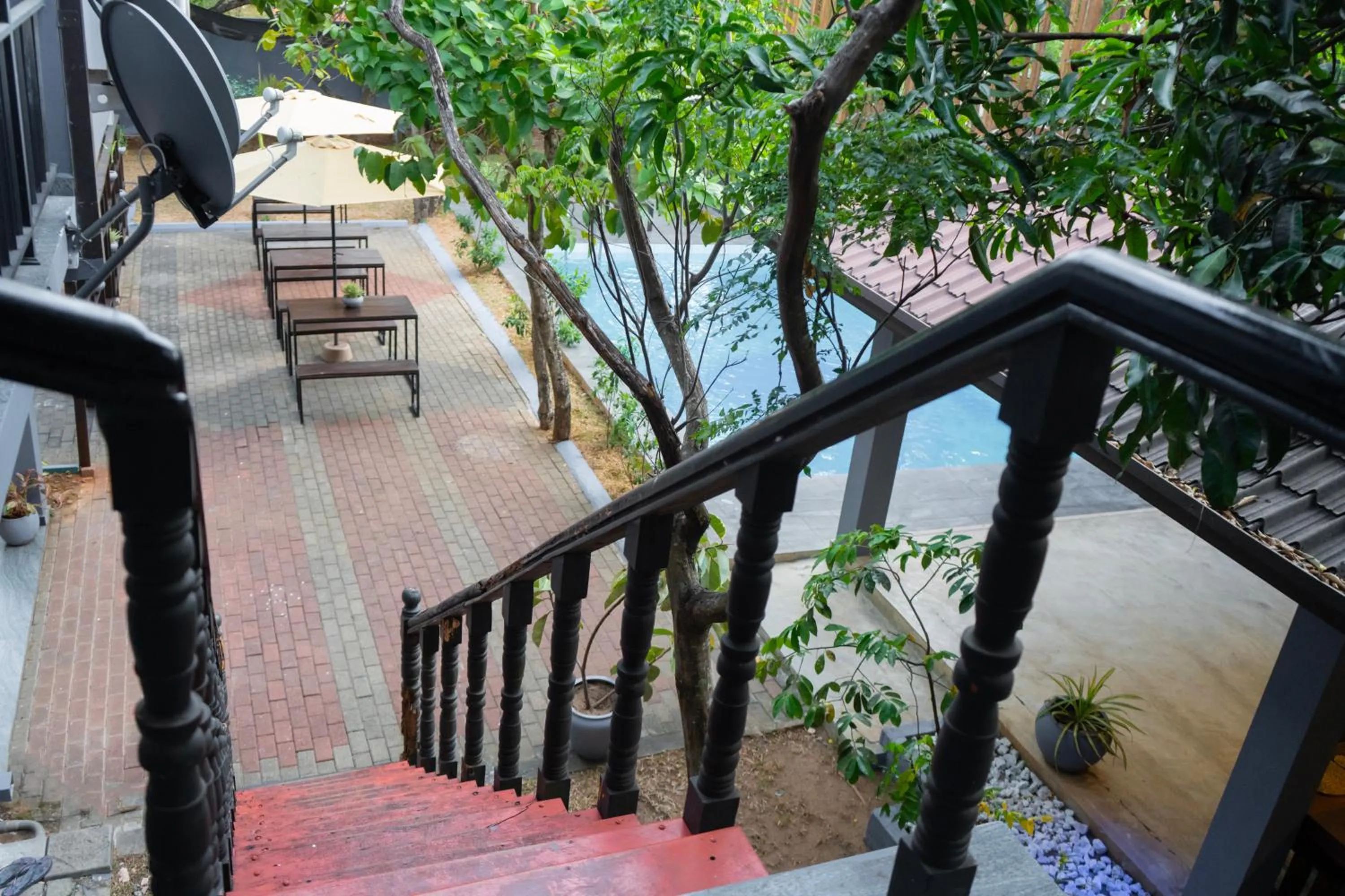 Swimming pool in Supreme Dambulla