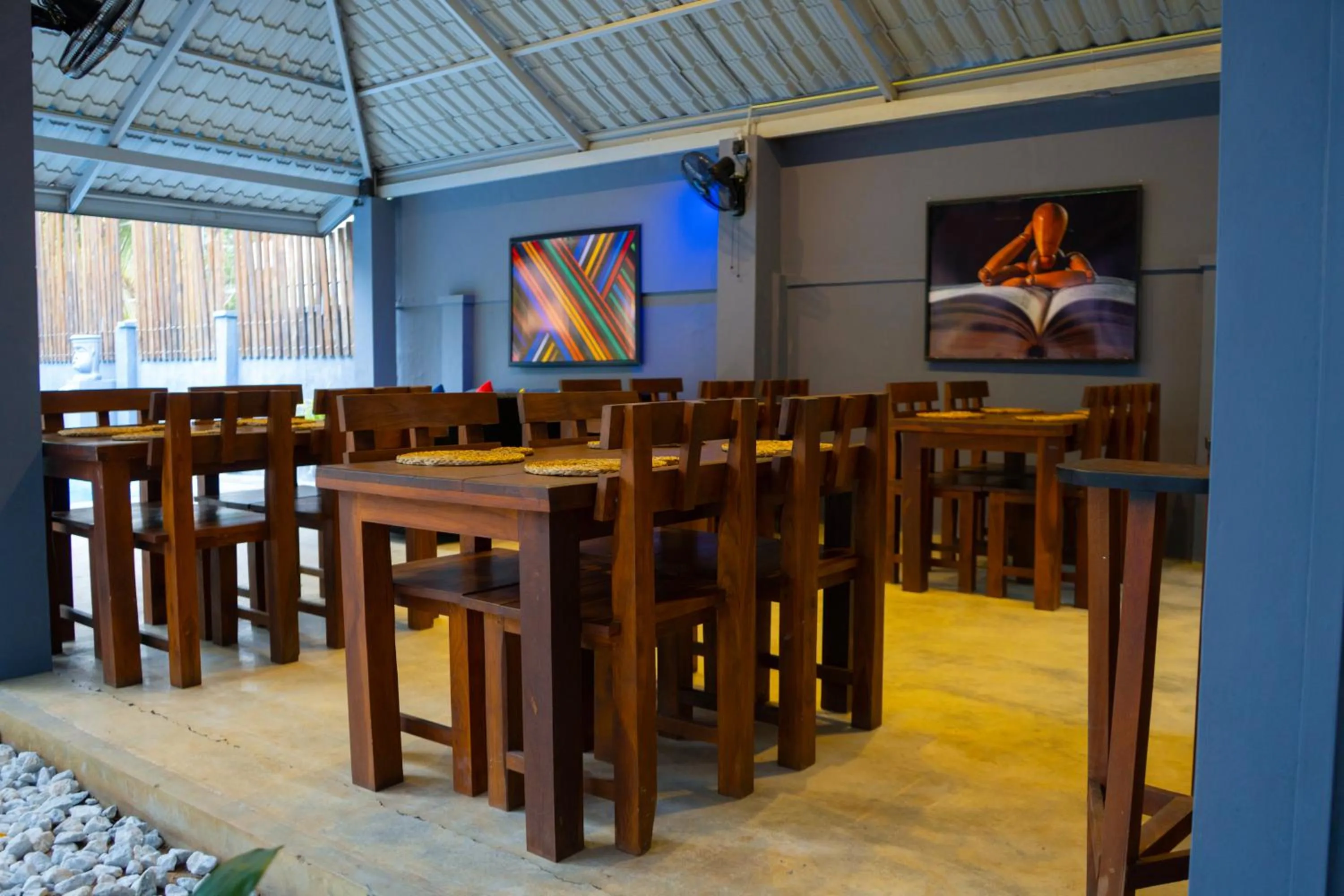 Restaurant/places to eat in Supreme Dambulla