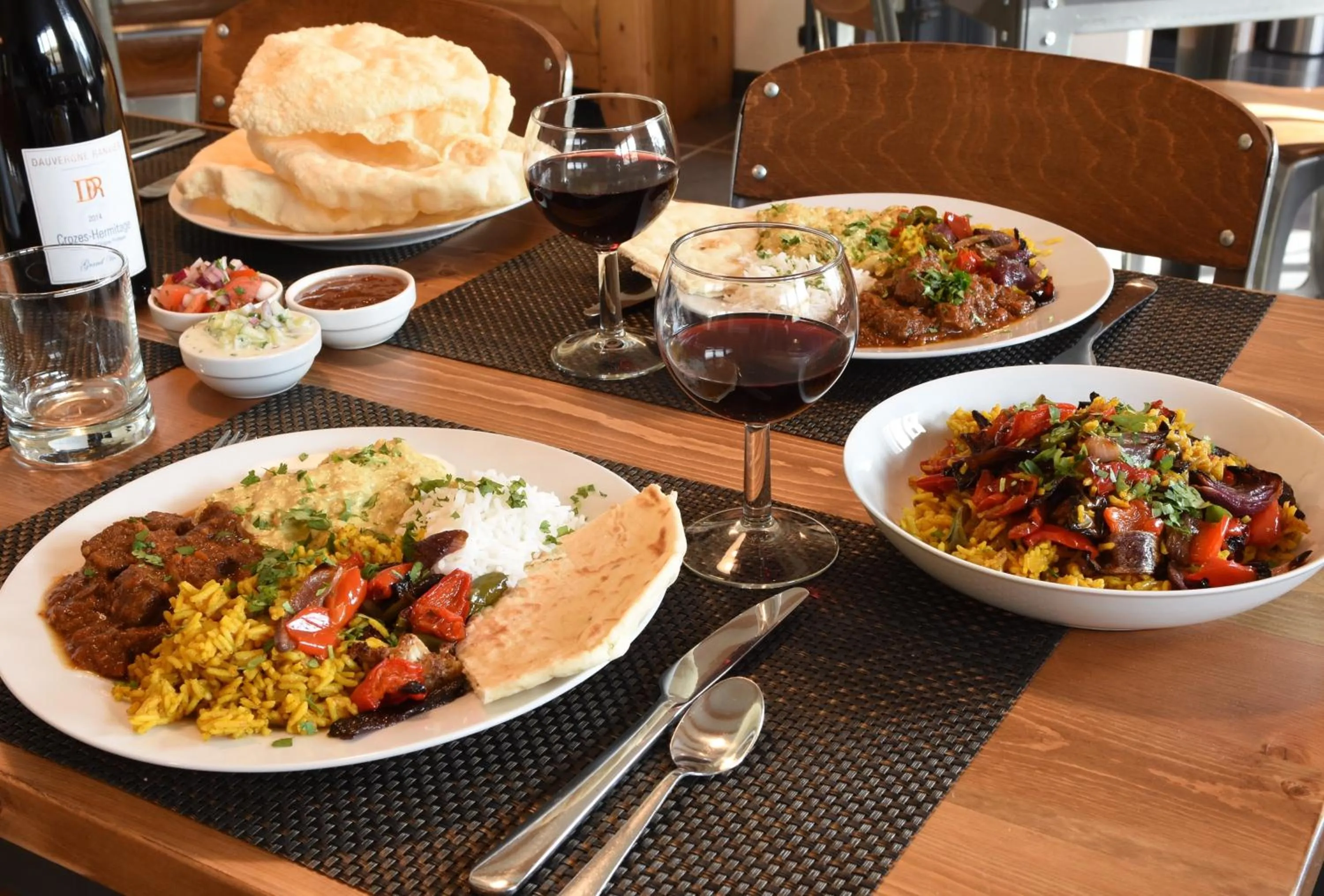 Restaurant/places to eat in La Source