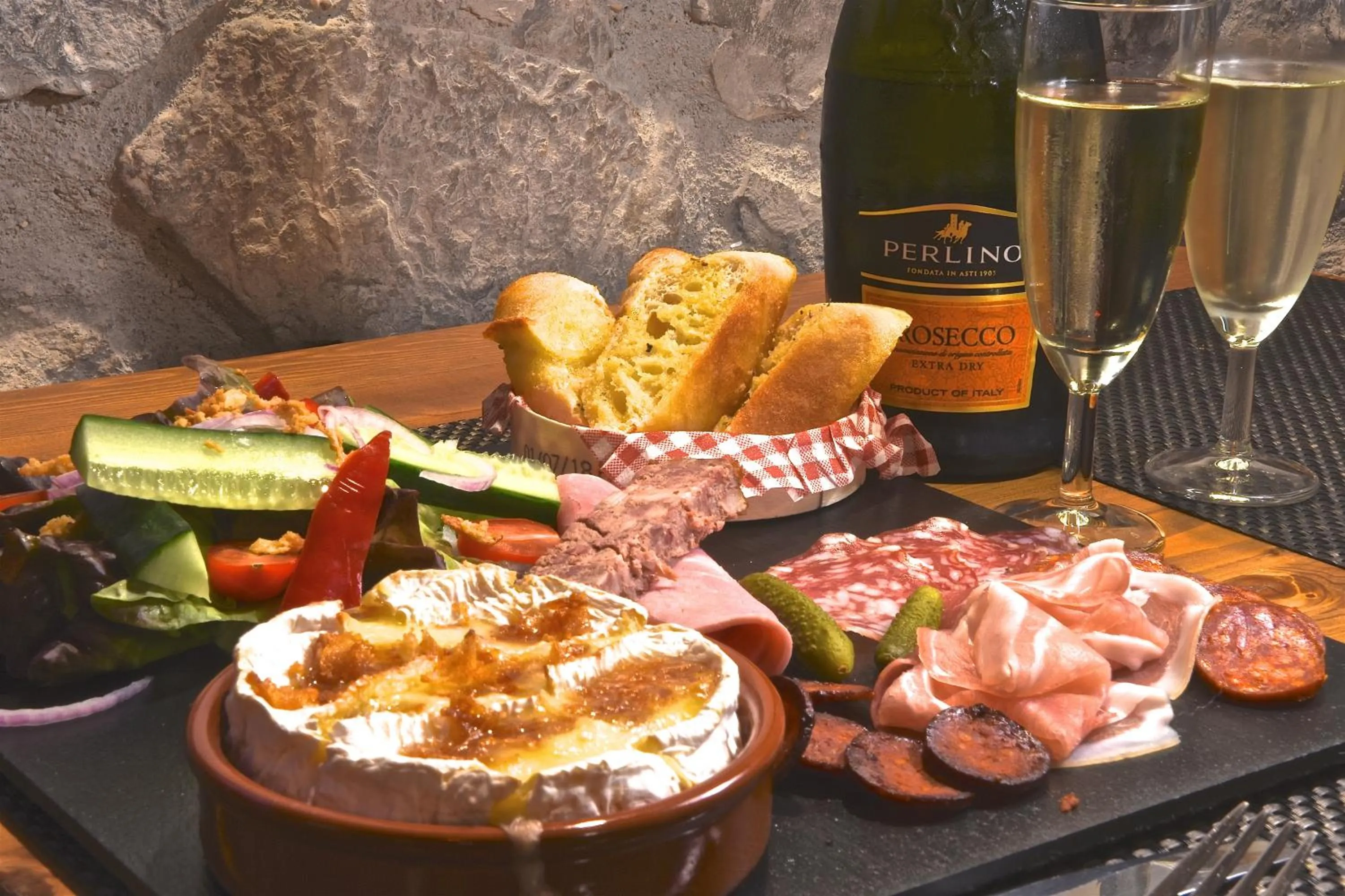 Food and drinks in La Source