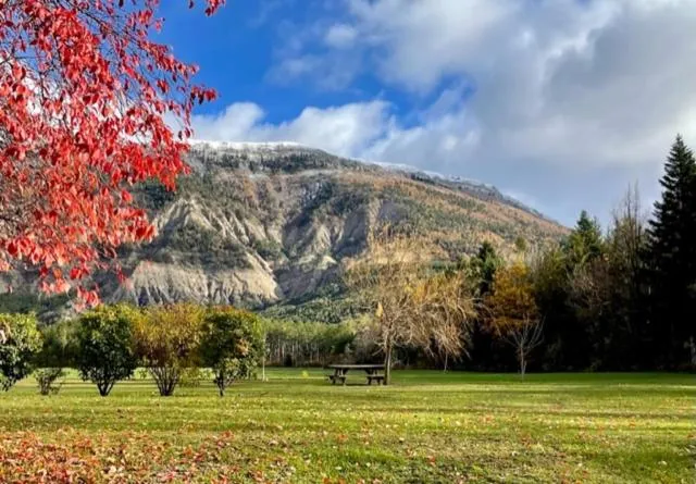 Nearby landmark in La Source