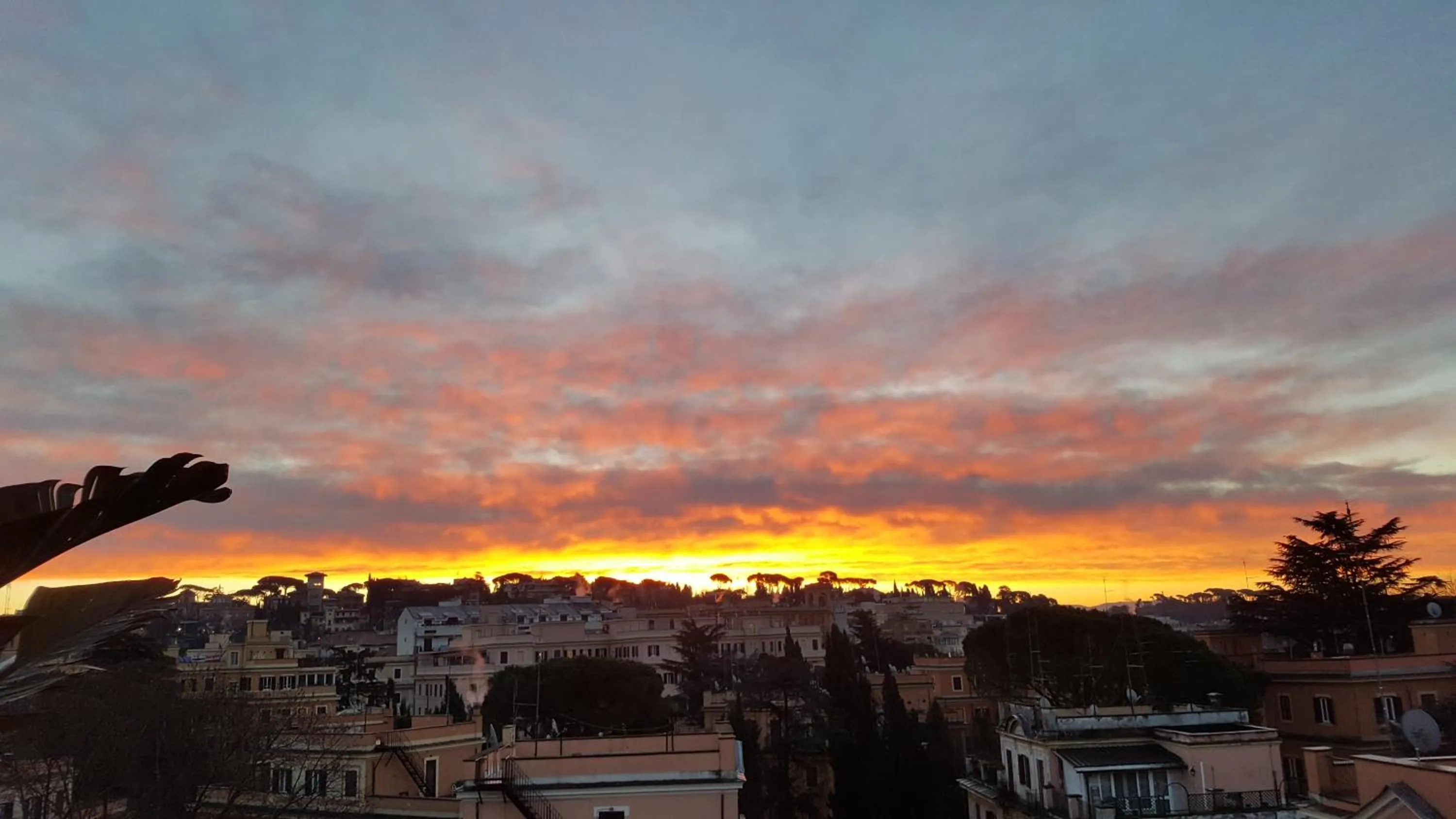 Sunrise in Bed & Breakfast A Casa di Lia a Roma