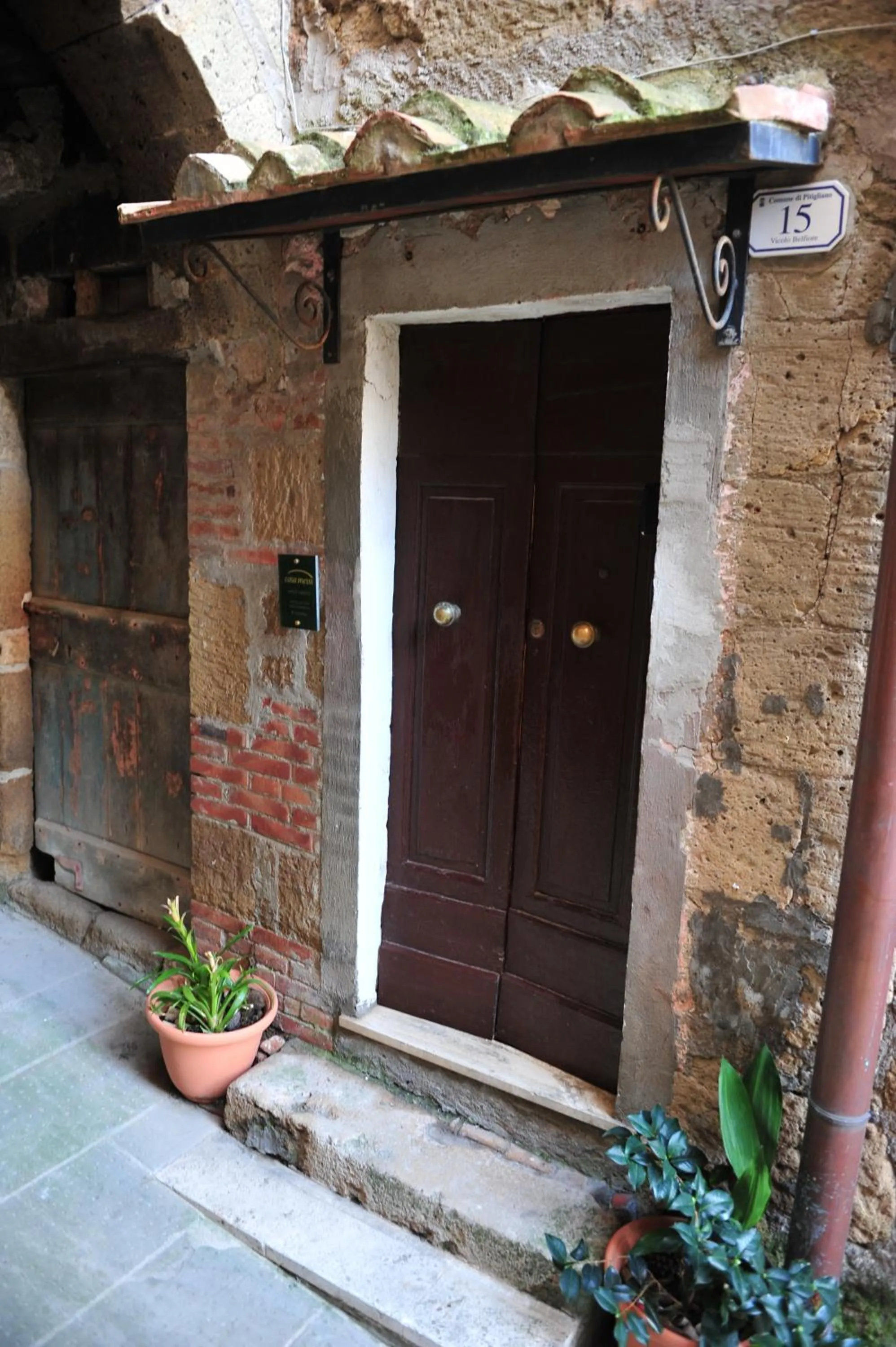 Facade/entrance in Casa Messi