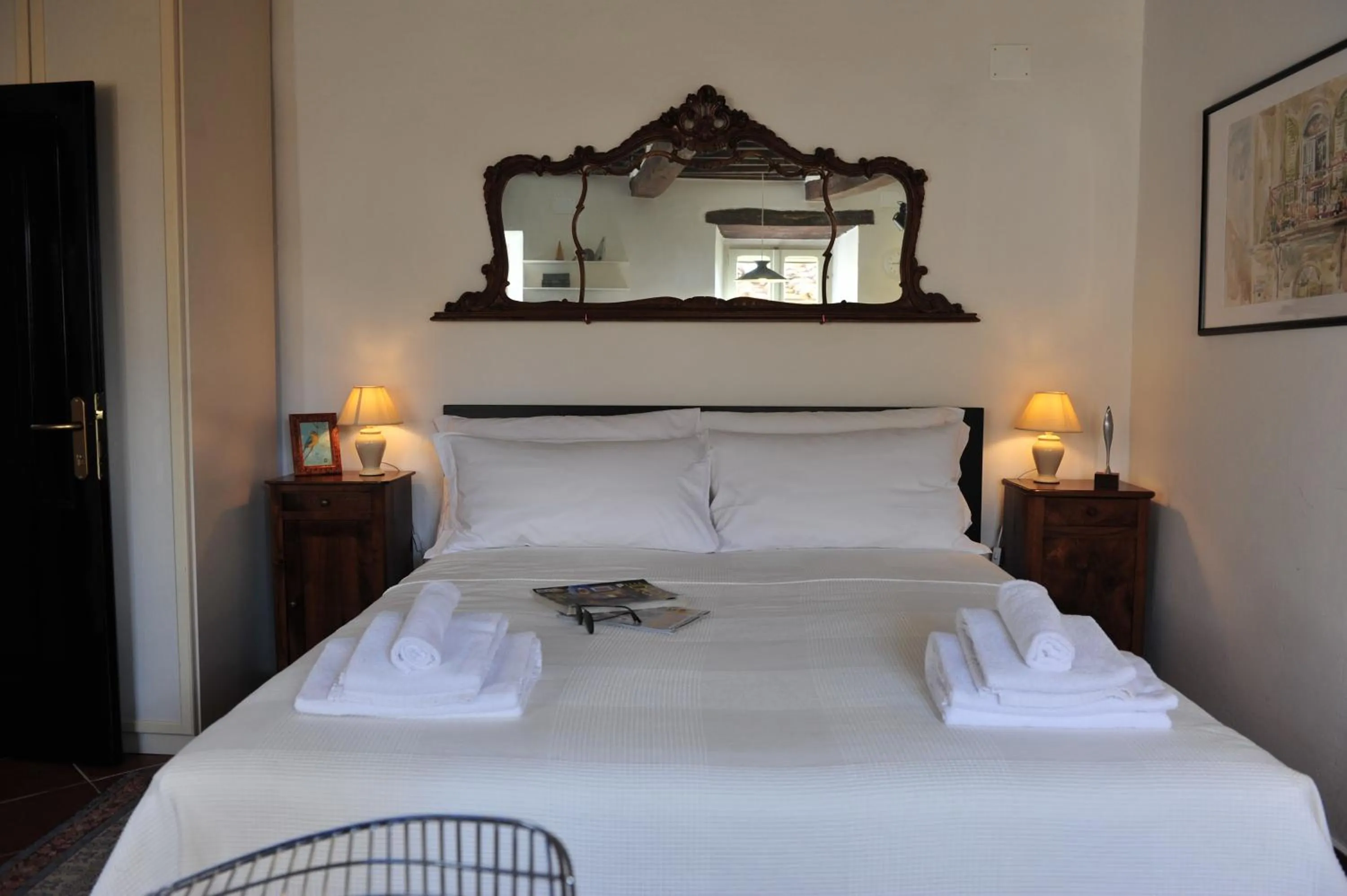 Photo of the whole room, Bed in Casa Messi