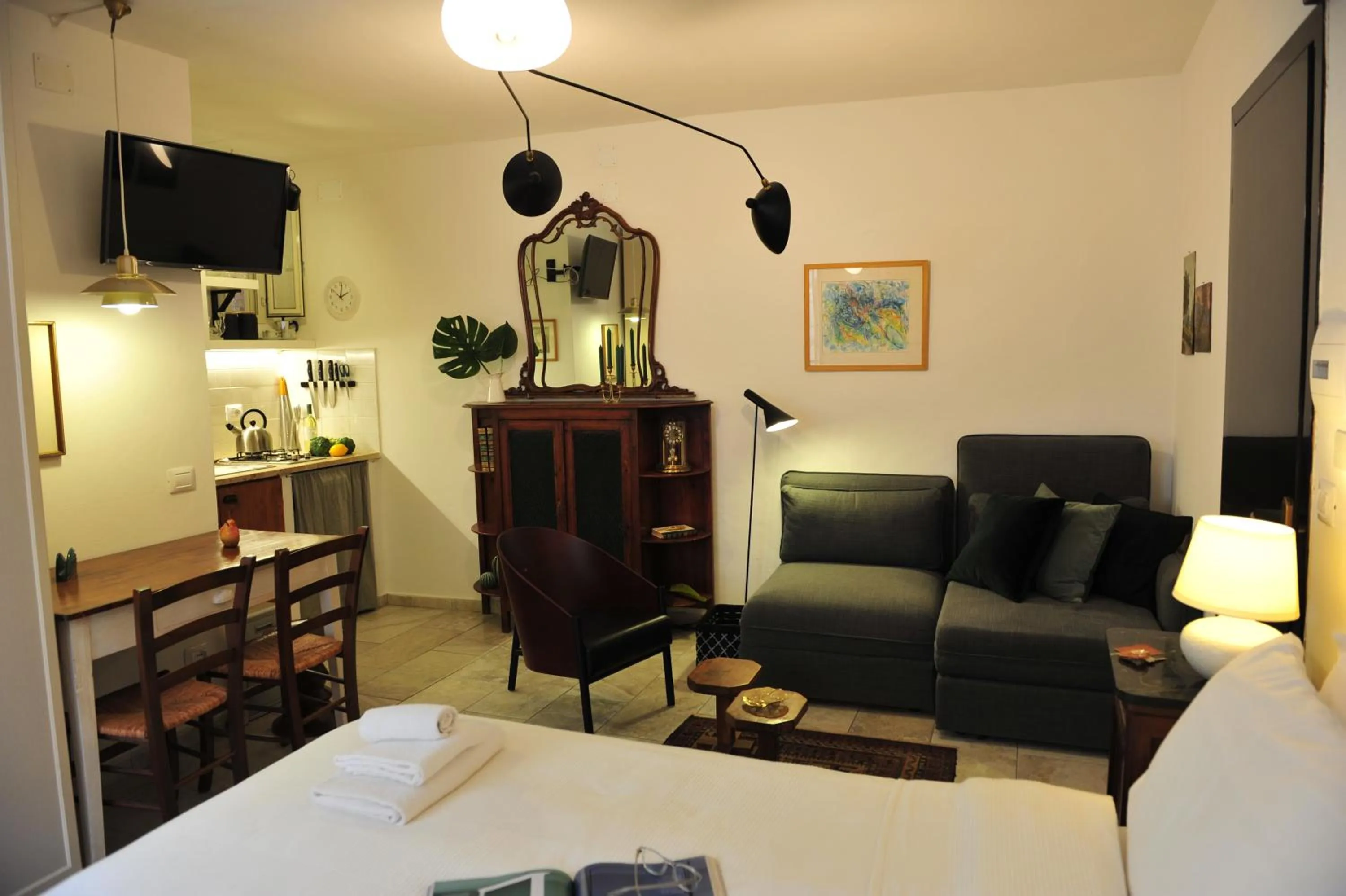 Photo of the whole room in Casa Messi