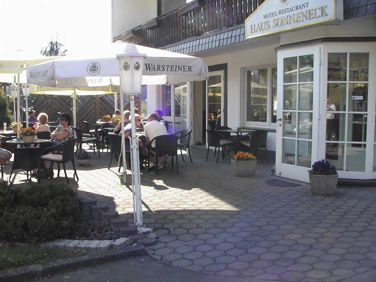 Restaurant/places to eat in Sonneneck