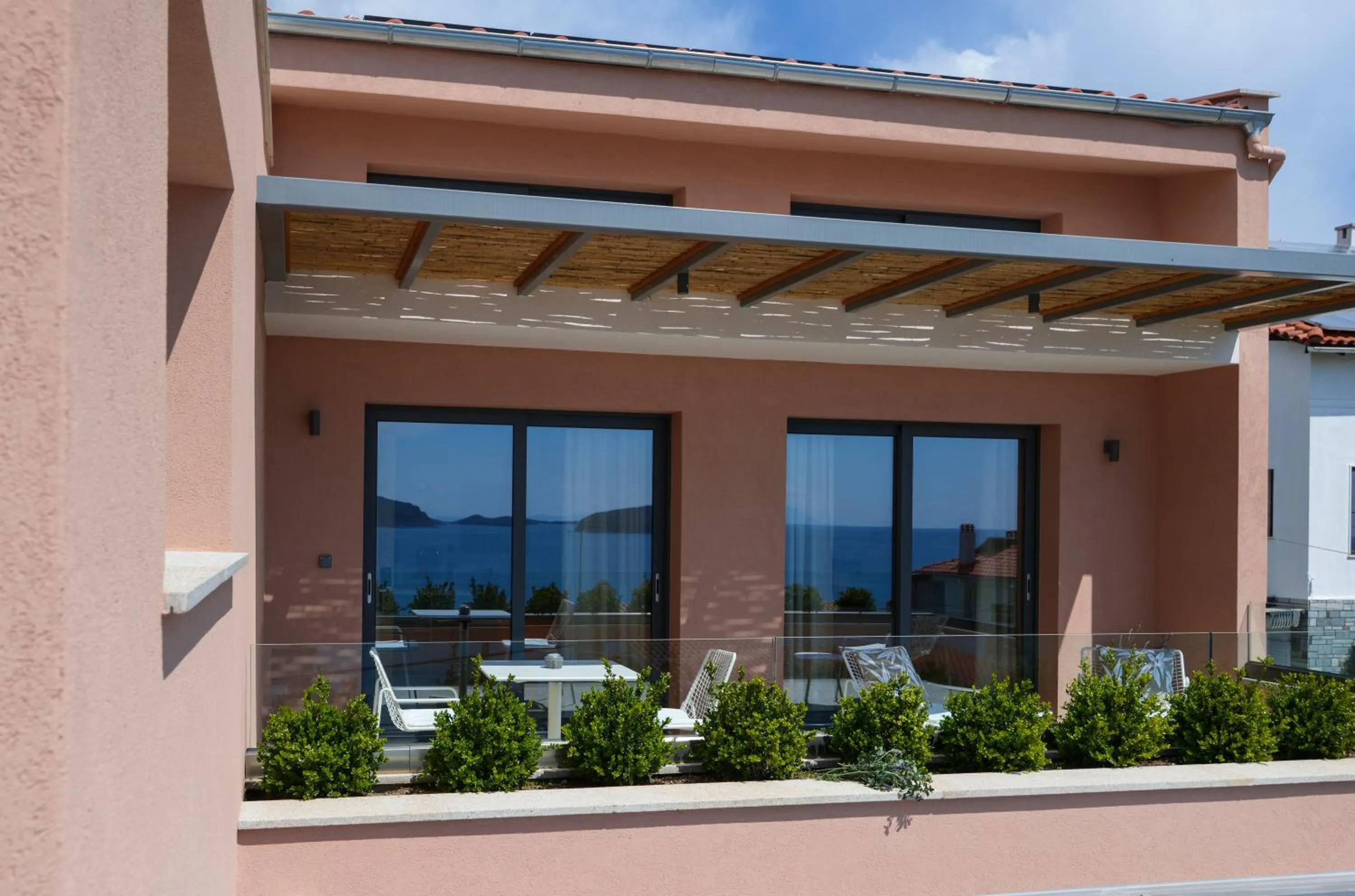 Balcony/Terrace in MARAVILLA SUITES