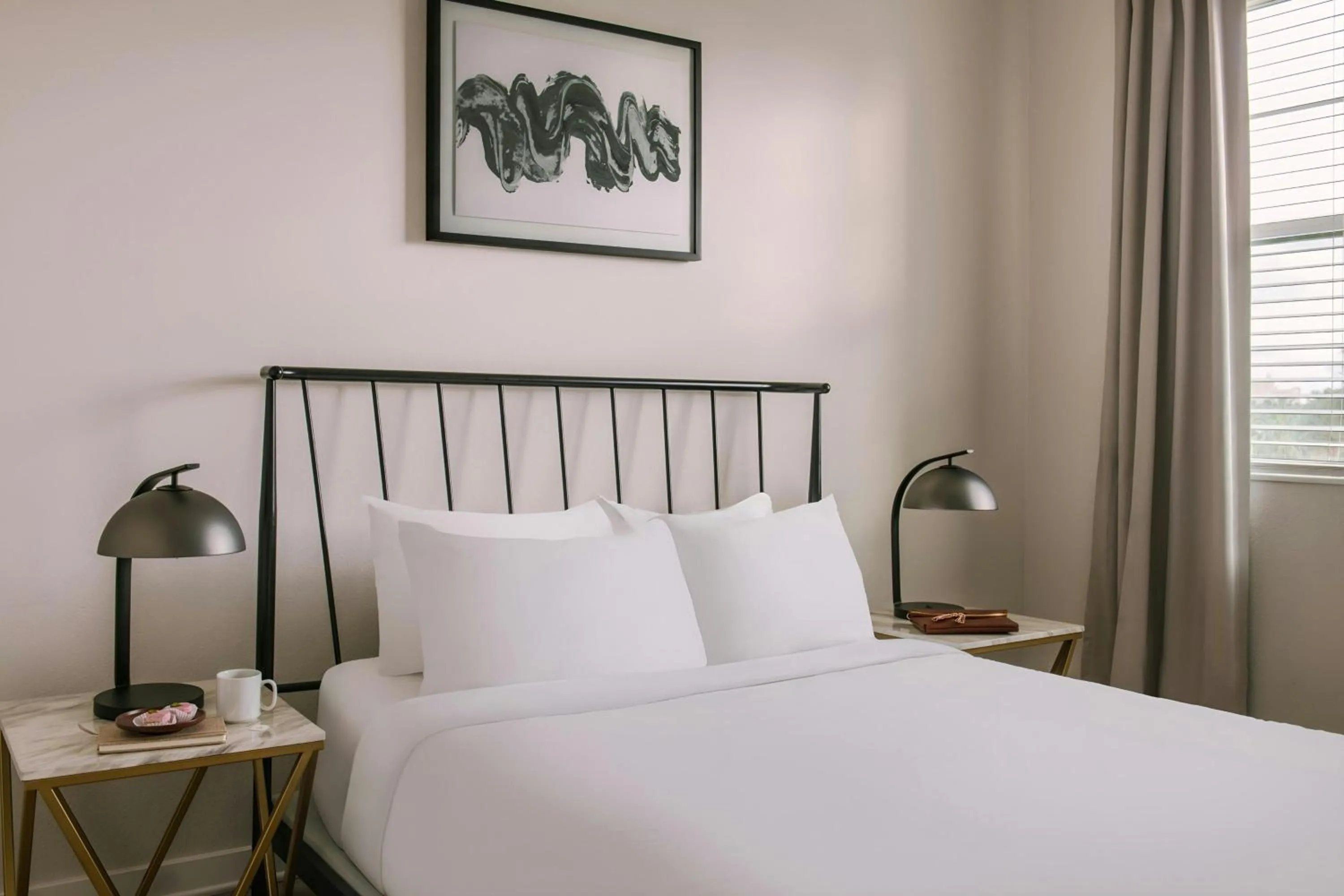 Bedroom, Bed in Sonder by Marriott Bonvoy Vista Cay Apartments