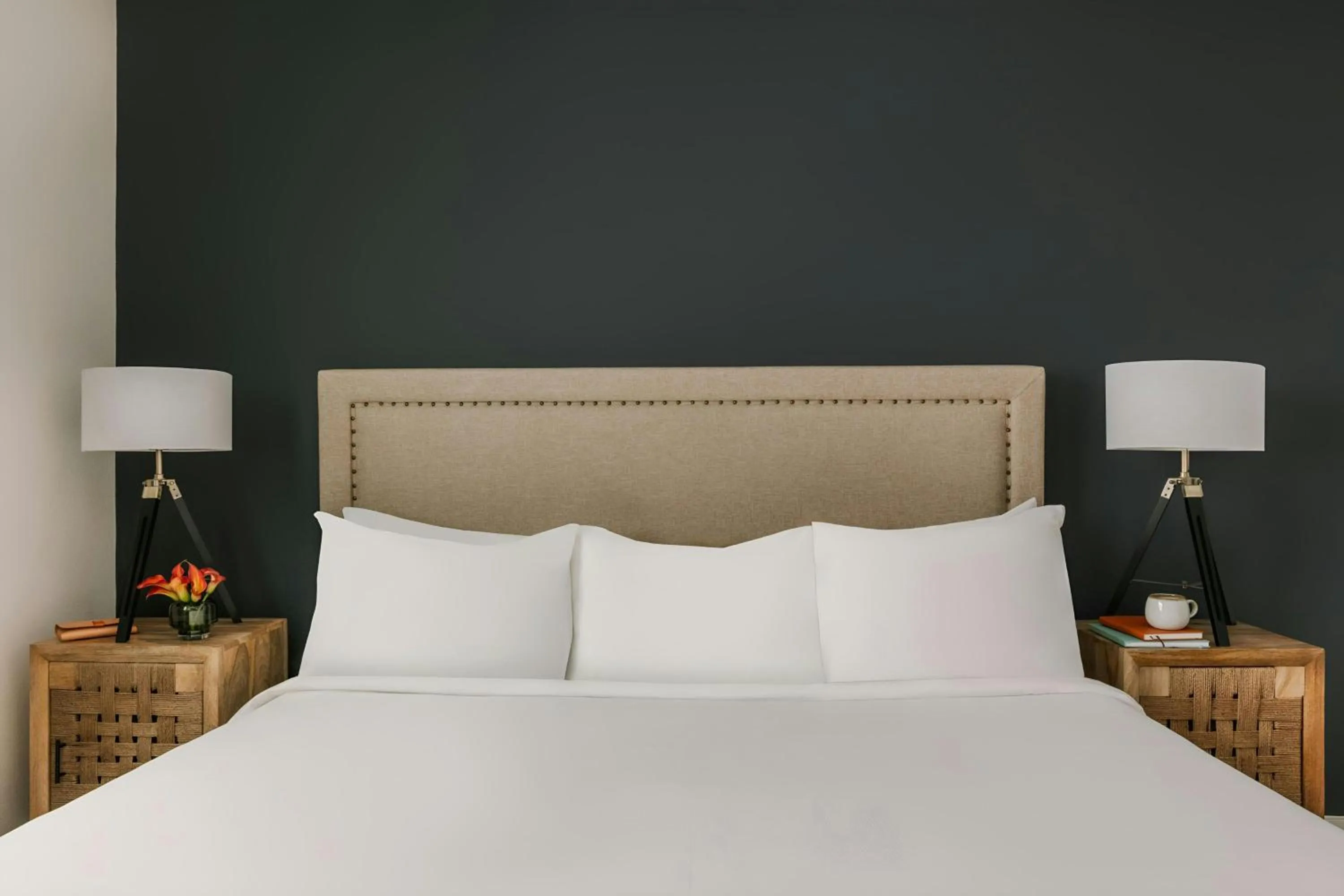 Bedroom, Bed in Sonder by Marriott Bonvoy Vista Cay Apartments