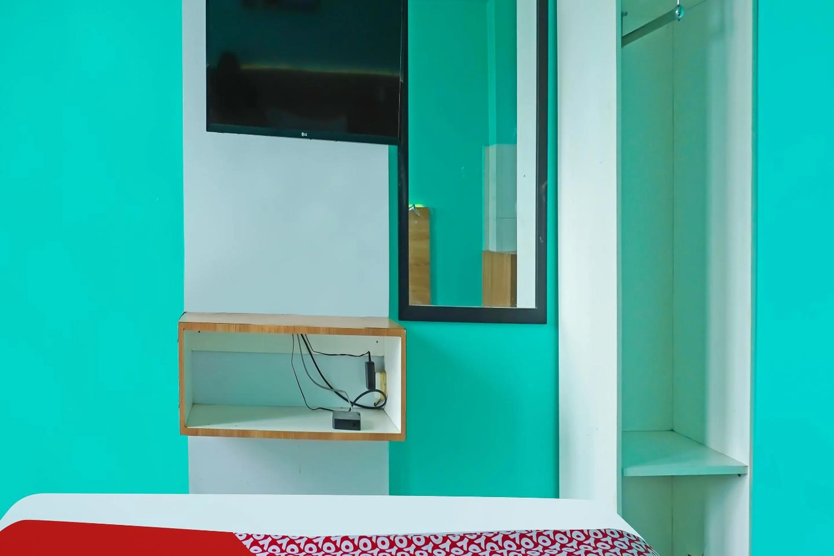 Bedroom in Hotel O Gkitroom