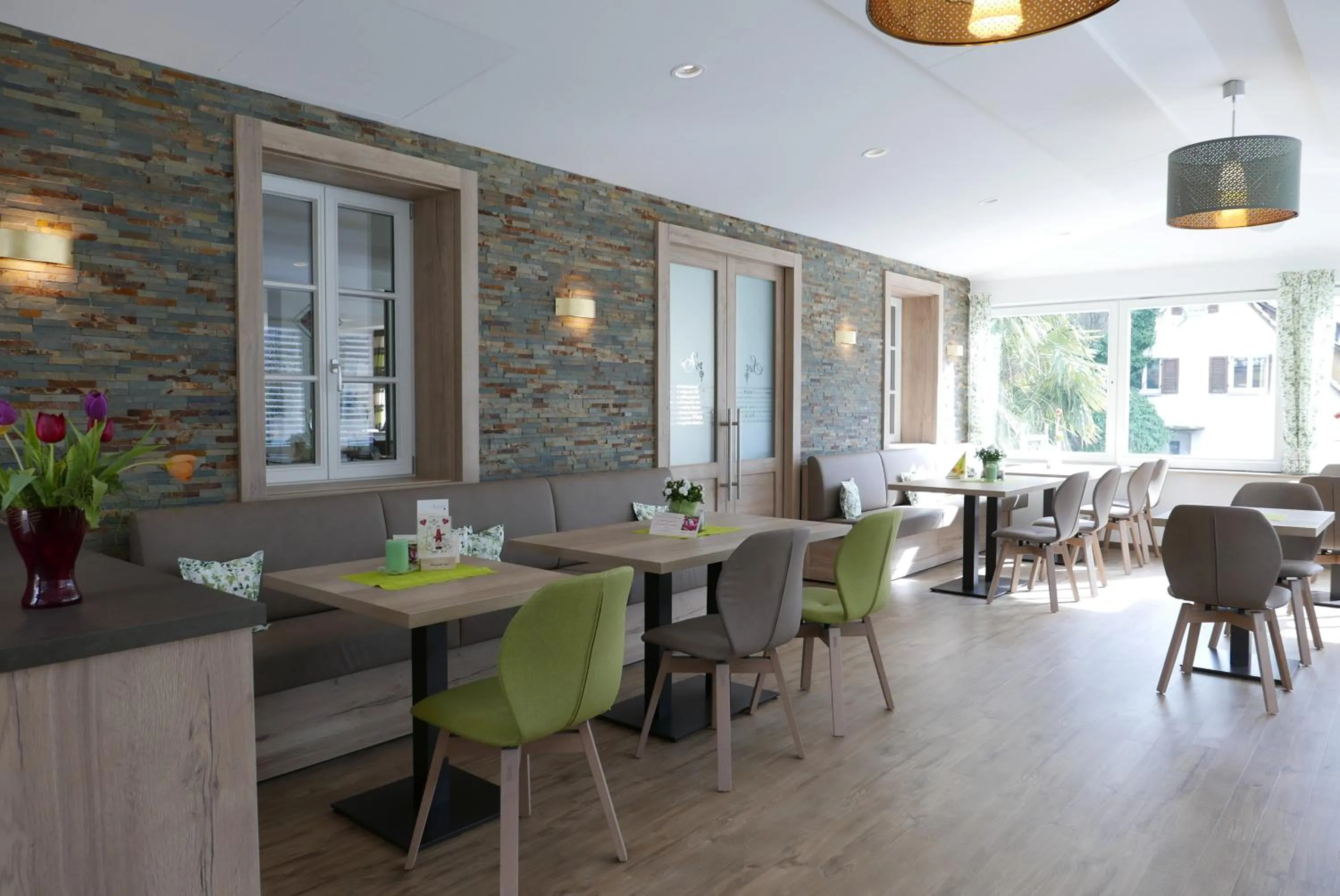 Restaurant/places to eat in Landhotel Salmen