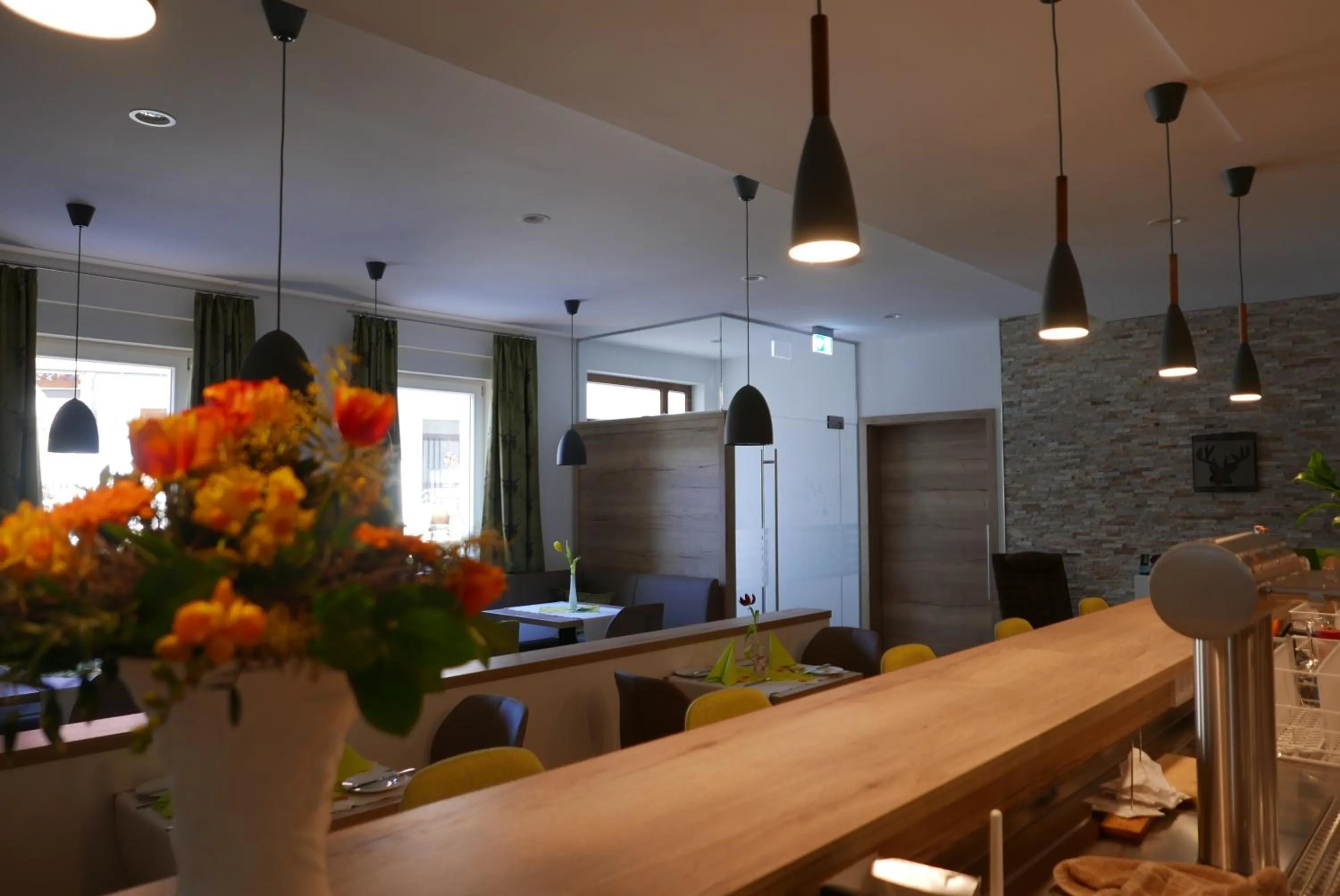 Restaurant/places to eat in Landhotel Salmen